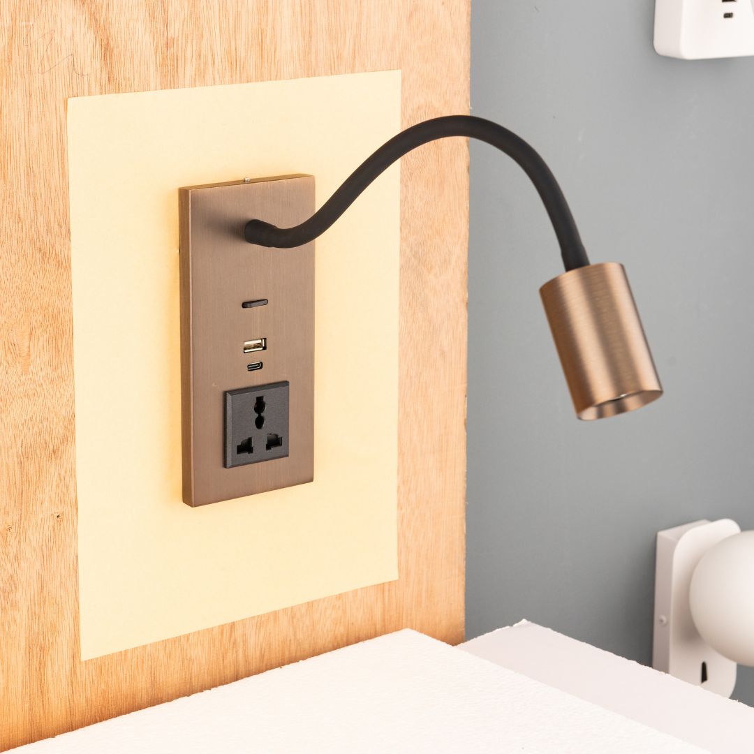 Flexo Hotel Style Headboard/ Wall Reading Lamp Flexo-Ez-WL-28AB - Wall Lamps - ebarza Furniture UAE | Shop Modern Furniture in Abu Dhabi & Dubai - مفروشات ايبازرا في الامارات | تسوق اثاث عصري وديكورات مميزة في دبي وابوظبي