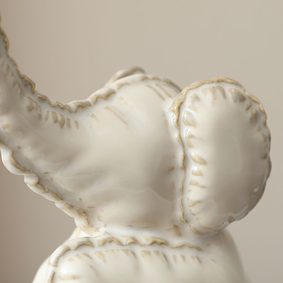 Funny Little Ceramic Elephant -B FD-D25075B - Home Decor Figurines - ebarza Furniture UAE | Shop Modern Furniture in Abu Dhabi & Dubai - مفروشات ايبازرا في الامارات | تسوق اثاث عصري وديكورات مميزة في دبي وابوظبي