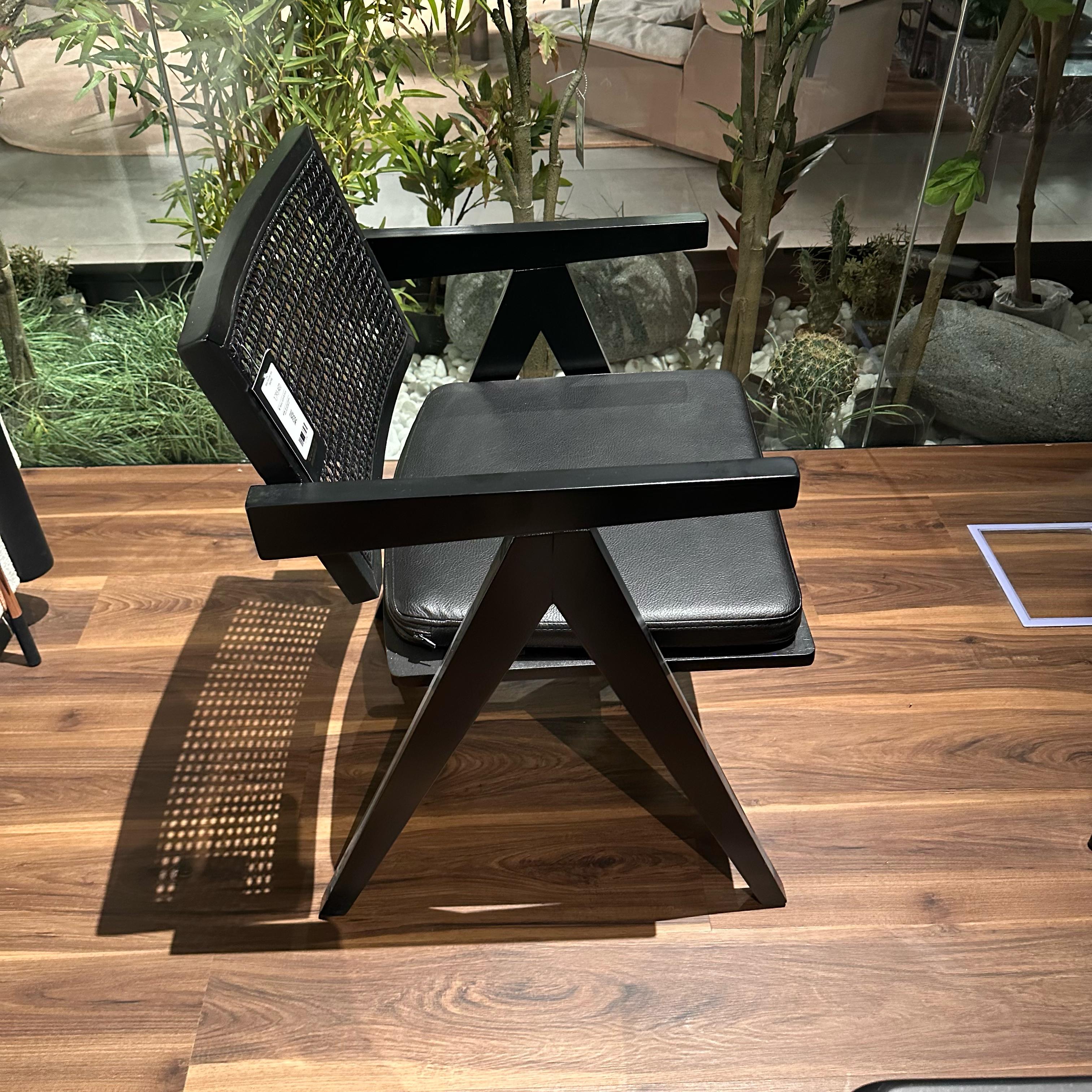 Display Item - Moes Armchair Sanc-Mo034-Black cord -YAS - DISPLAY ITEM - ebarza Furniture UAE | Shop Modern Furniture in Abu Dhabi & Dubai - مفروشات ايبازرا في الامارات | تسوق اثاث عصري وديكورات مميزة في دبي وابوظبي