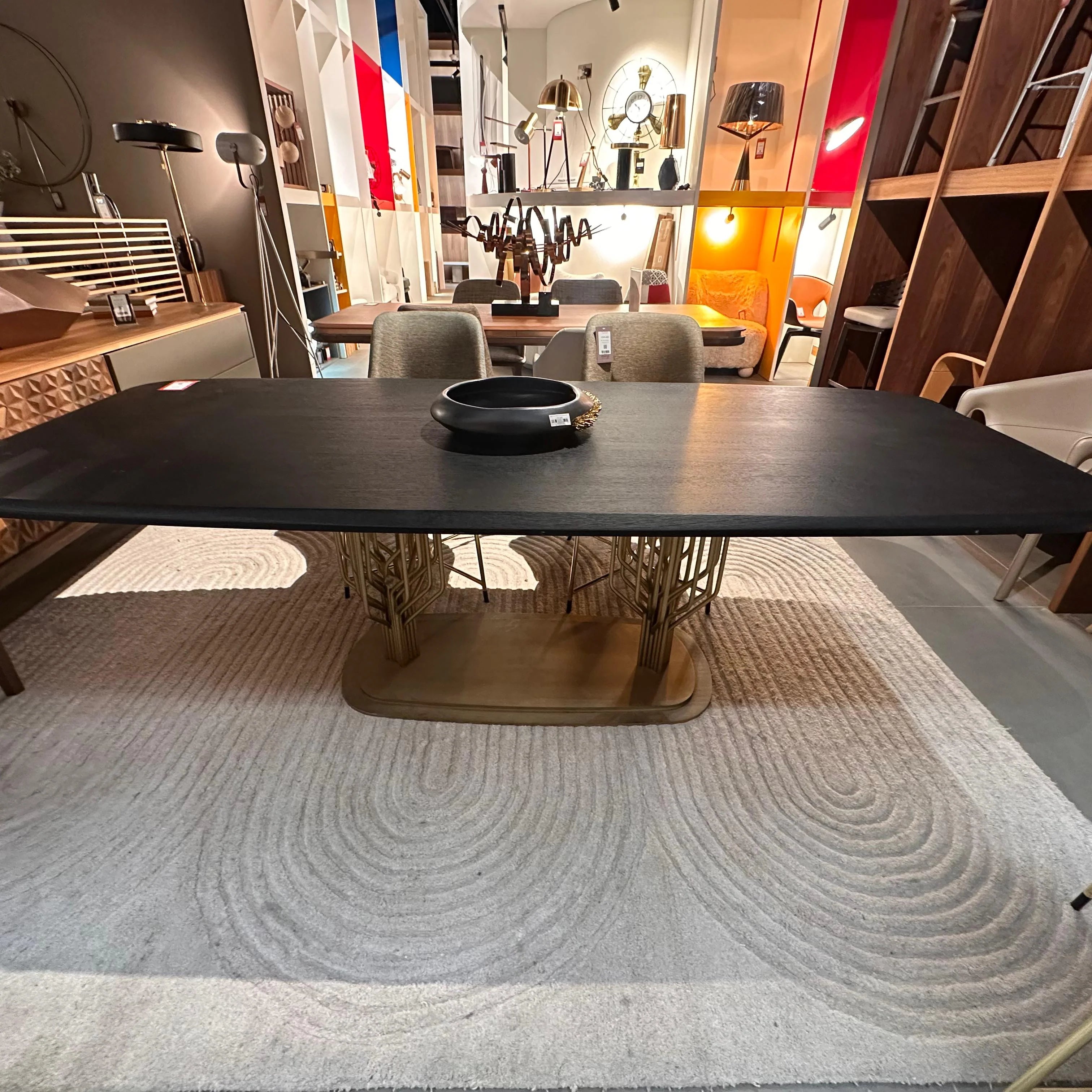 Disply item - Bug Dining Table Bug-240 - DISPLAY ITEM - ebarza Furniture UAE | Shop Modern Furniture in Abu Dhabi & Dubai - مفروشات ايبازرا في الامارات | تسوق اثاث عصري وديكورات مميزة في دبي وابوظبي