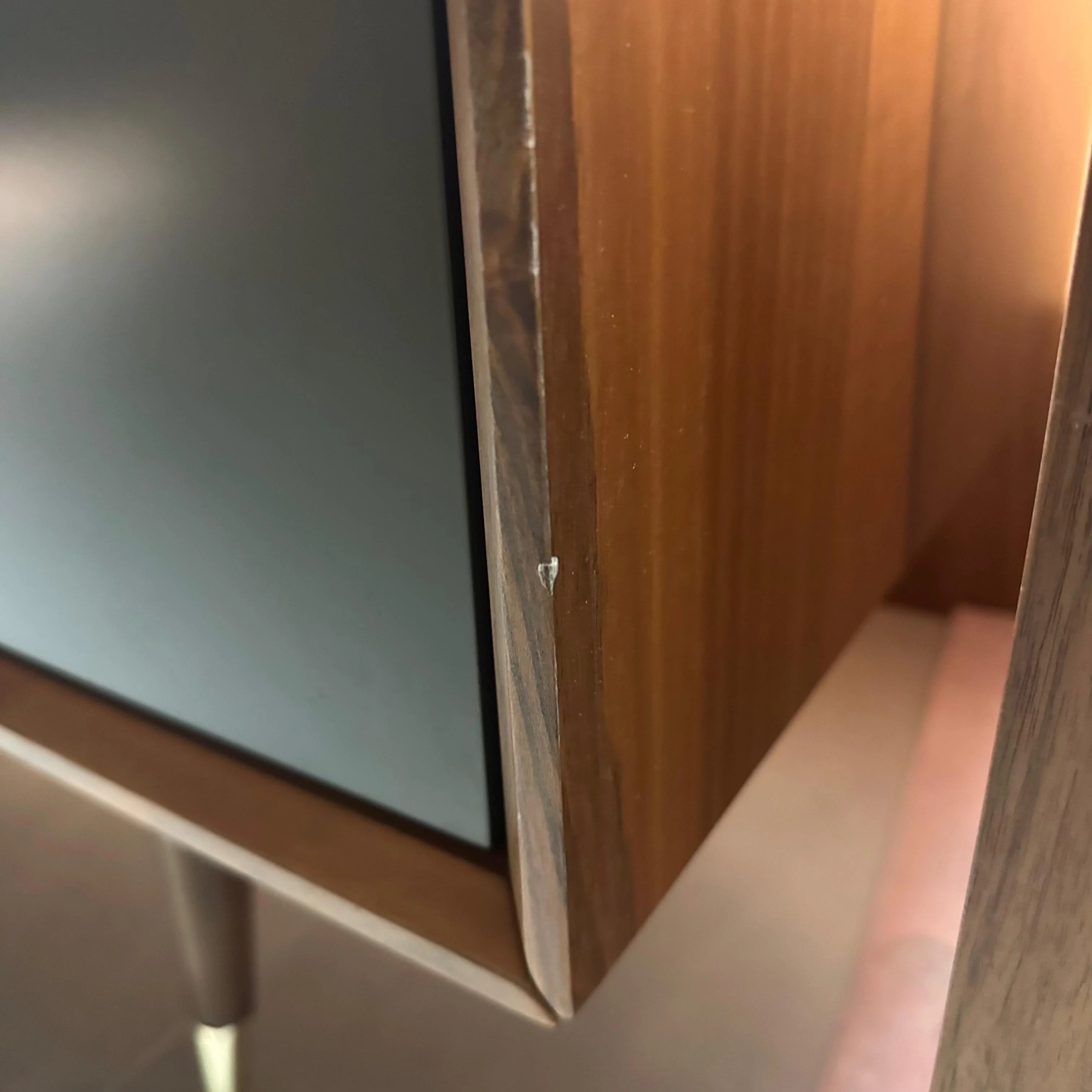 Display Item - Alvin Tv Unit Alvin008 - YAS - DISPLAY ITEM - ebarza Furniture UAE | Shop Modern Furniture in Abu Dhabi & Dubai - مفروشات ايبازرا في الامارات | تسوق اثاث عصري وديكورات مميزة في دبي وابوظبي