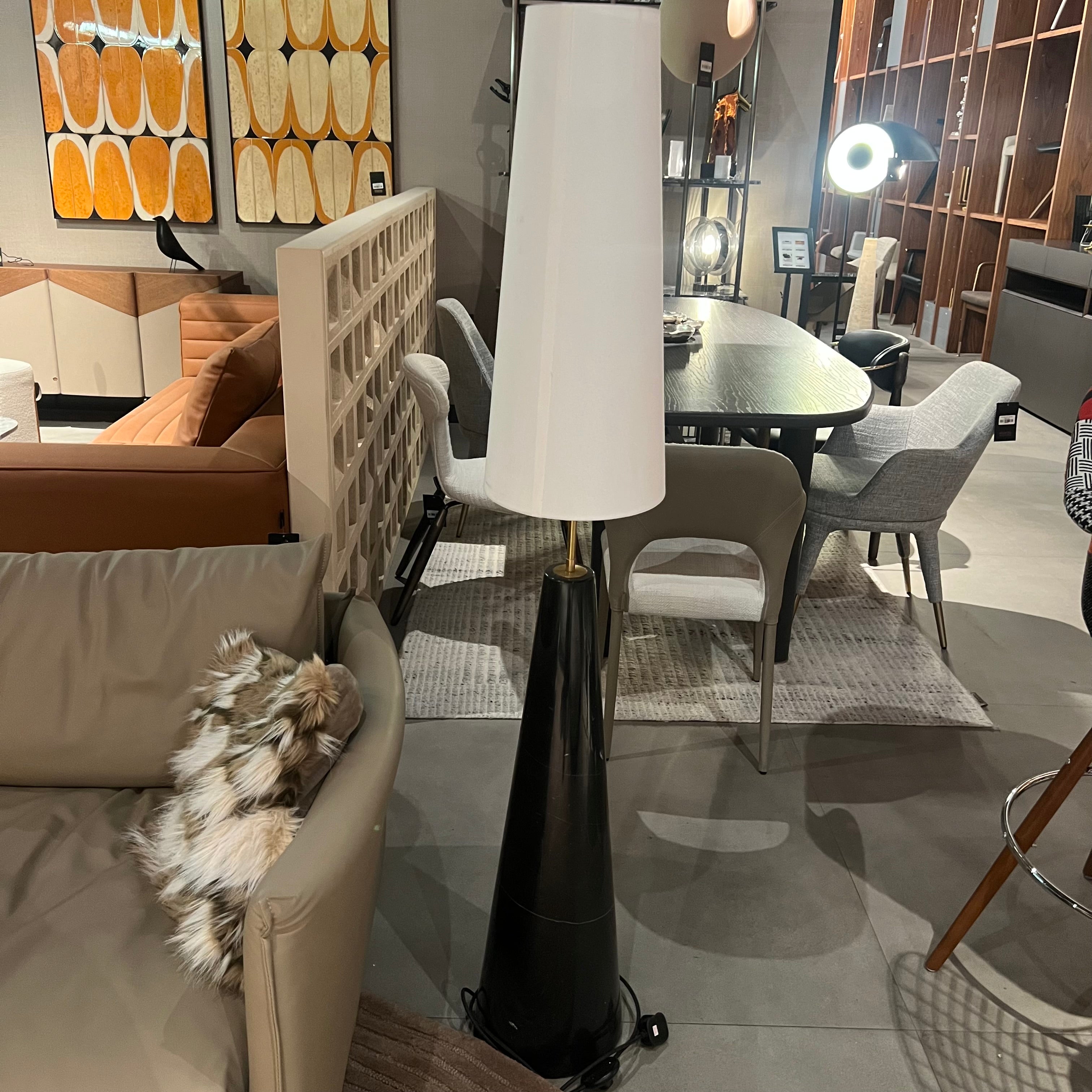 Display Item - Black Floor Lamp CY-LTD-1008-B Nakheel - DISPLAY ITEM - ebarza Furniture UAE | Shop Modern Furniture in Abu Dhabi & Dubai - مفروشات ايبازرا في الامارات | تسوق اثاث عصري وديكورات مميزة في دبي وابوظبي