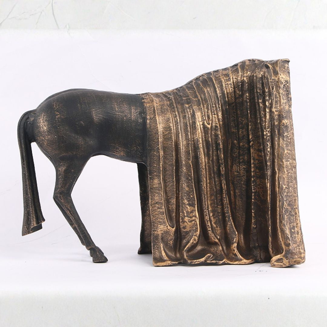 Pre-order 15 Days Delivery Veiled Horse Sculpture KA5104 - Home Decor Figurines - ebarza Furniture UAE | Shop Modern Furniture in Abu Dhabi & Dubai - مفروشات ايبازرا في الامارات | تسوق اثاث عصري وديكورات مميزة في دبي وابوظبي