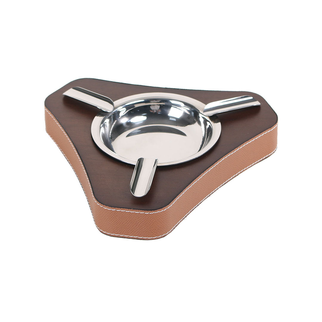 Leather Triangle Ashtray - KF4010D - Home Decor Figurines - ebarza Furniture UAE | Shop Modern Furniture in Abu Dhabi & Dubai - مفروشات ايبازرا في الامارات | تسوق اثاث عصري وديكورات مميزة في دبي وابوظبي