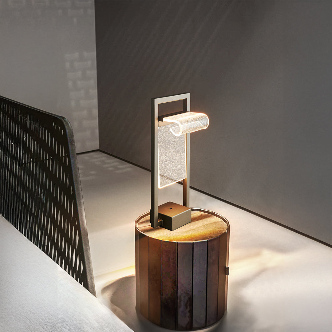 Luxonis Table Lamp MA05950T-001-B1 - Desk\table Lamps - ebarza Furniture UAE | Shop Modern Furniture in Abu Dhabi & Dubai - مفروشات ايبازرا في الامارات | تسوق اثاث عصري وديكورات مميزة في دبي وابوظبي