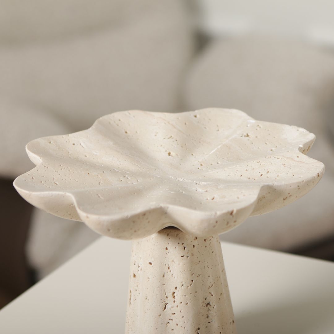 Pre-order 15 Days Delivery Petal-Shaped Marble Vase KC5046A