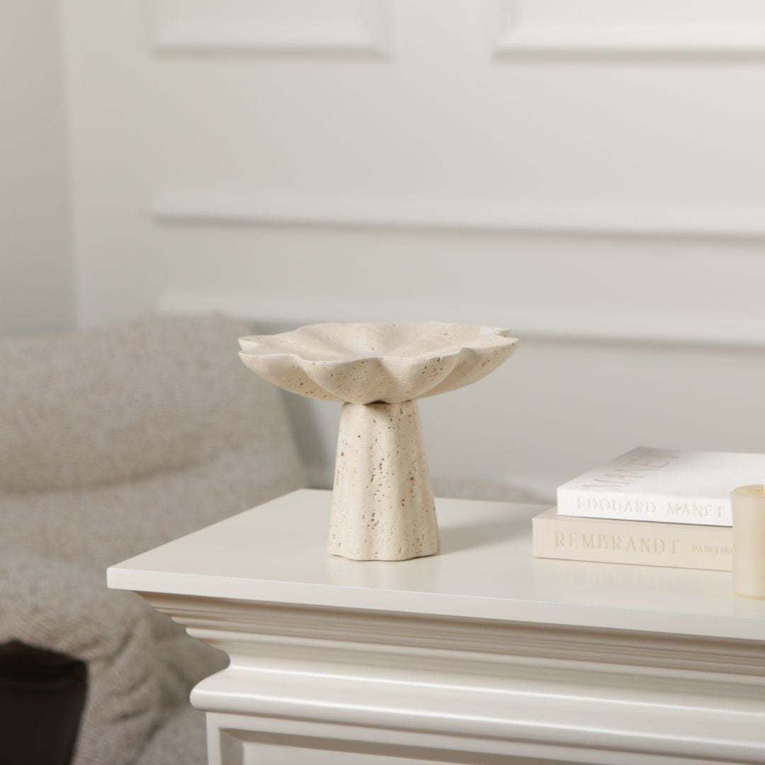 Pre-order 15 Days Delivery Petal-Shaped Marble Vase KC5046A