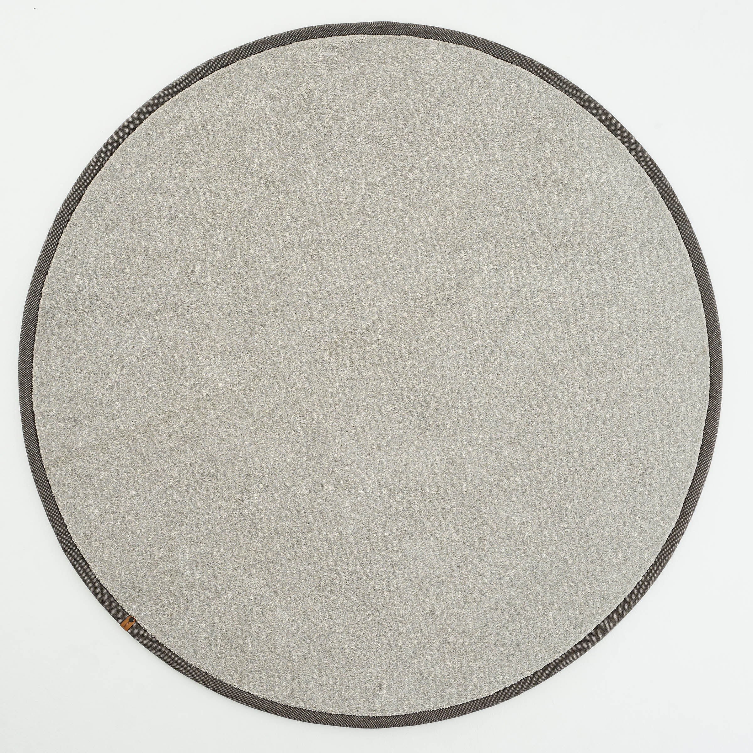 D300 CM BOUNTY 74 MONTEREY Rug 80208 - Rugs - ebarza Furniture UAE | Shop Modern Furniture in Abu Dhabi & Dubai - مفروشات ايبازرا في الامارات | تسوق اثاث عصري وديكورات مميزة في دبي وابوظبي