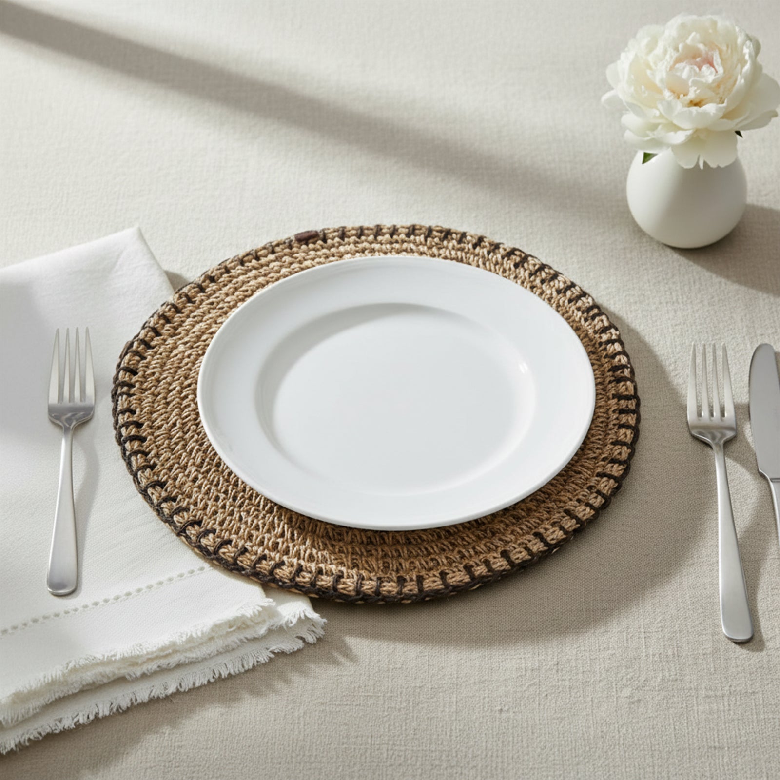 Tabloft Paper Crochet Placemat - Brown - KXYO-2312/BBrown - Placemats - ebarza Furniture UAE | Shop Modern Furniture in Abu Dhabi & Dubai - مفروشات ايبازرا في الامارات | تسوق اثاث عصري وديكورات مميزة في دبي وابوظبي