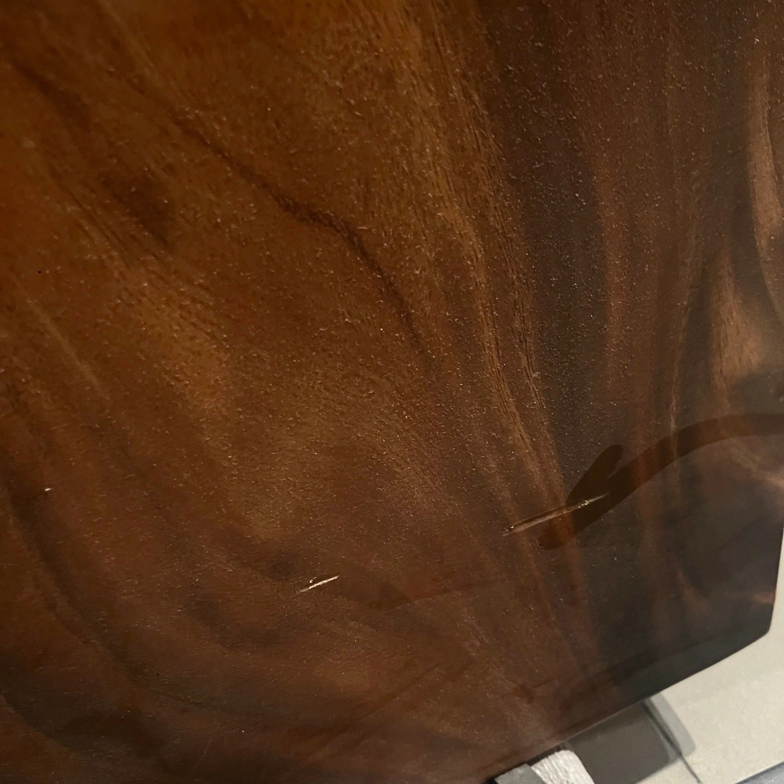 AS IS - Live Edge Dining Table 275-80-6-Nakheel - DISPLAY ITEM - ebarza Furniture UAE | Shop Modern Furniture in Abu Dhabi & Dubai - مفروشات ايبازرا في الامارات | تسوق اثاث عصري وديكورات مميزة في دبي وابوظبي