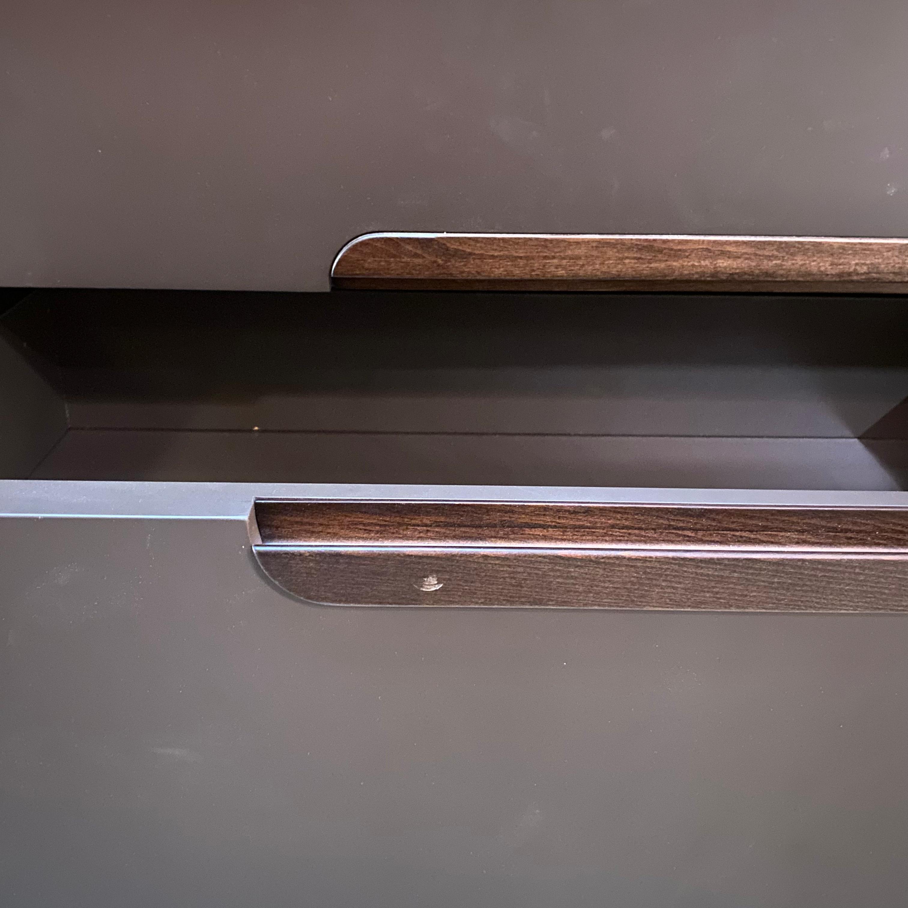 As Is - Lova Dresser & Mirror YOLVA-DM - DISPLAY ITEM - ebarza Furniture UAE | Shop Modern Furniture in Abu Dhabi & Dubai - مفروشات ايبازرا في الامارات | تسوق اثاث عصري وديكورات مميزة في دبي وابوظبي