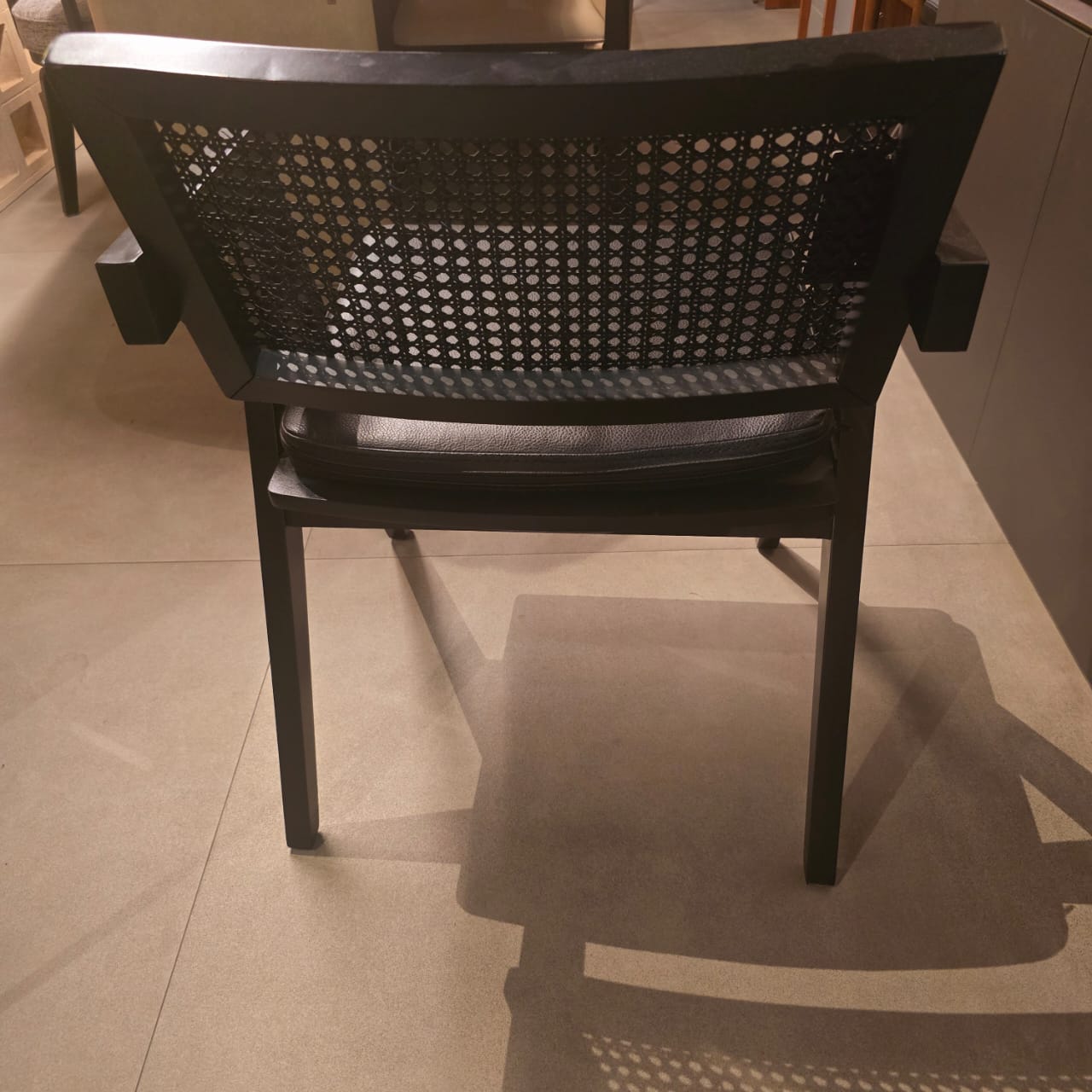 Display Item - Moes Armchair Sanc-Mo034-Black cord - NAKHEEL - DISPLAY ITEM - ebarza Furniture UAE | Shop Modern Furniture in Abu Dhabi & Dubai - مفروشات ايبازرا في الامارات | تسوق اثاث عصري وديكورات مميزة في دبي وابوظبي