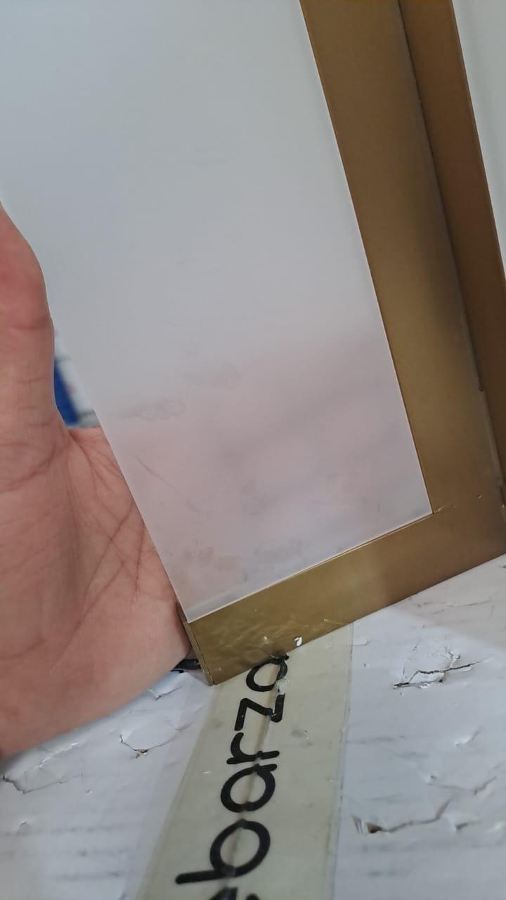 AS IS - Golden Table Lamp CY-LTD-1017-G - DISPLAY ITEM - ebarza Furniture UAE | Shop Modern Furniture in Abu Dhabi & Dubai - مفروشات ايبازرا في الامارات | تسوق اثاث عصري وديكورات مميزة في دبي وابوظبي