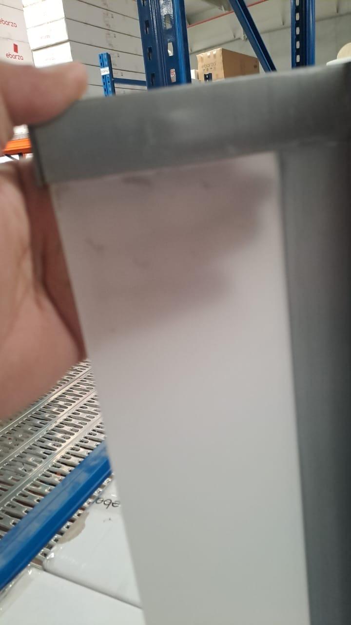 AS IS - Chrome Table Lamp CY-LTD-1017-CH - DISPLAY ITEM - ebarza Furniture UAE | Shop Modern Furniture in Abu Dhabi & Dubai - مفروشات ايبازرا في الامارات | تسوق اثاث عصري وديكورات مميزة في دبي وابوظبي