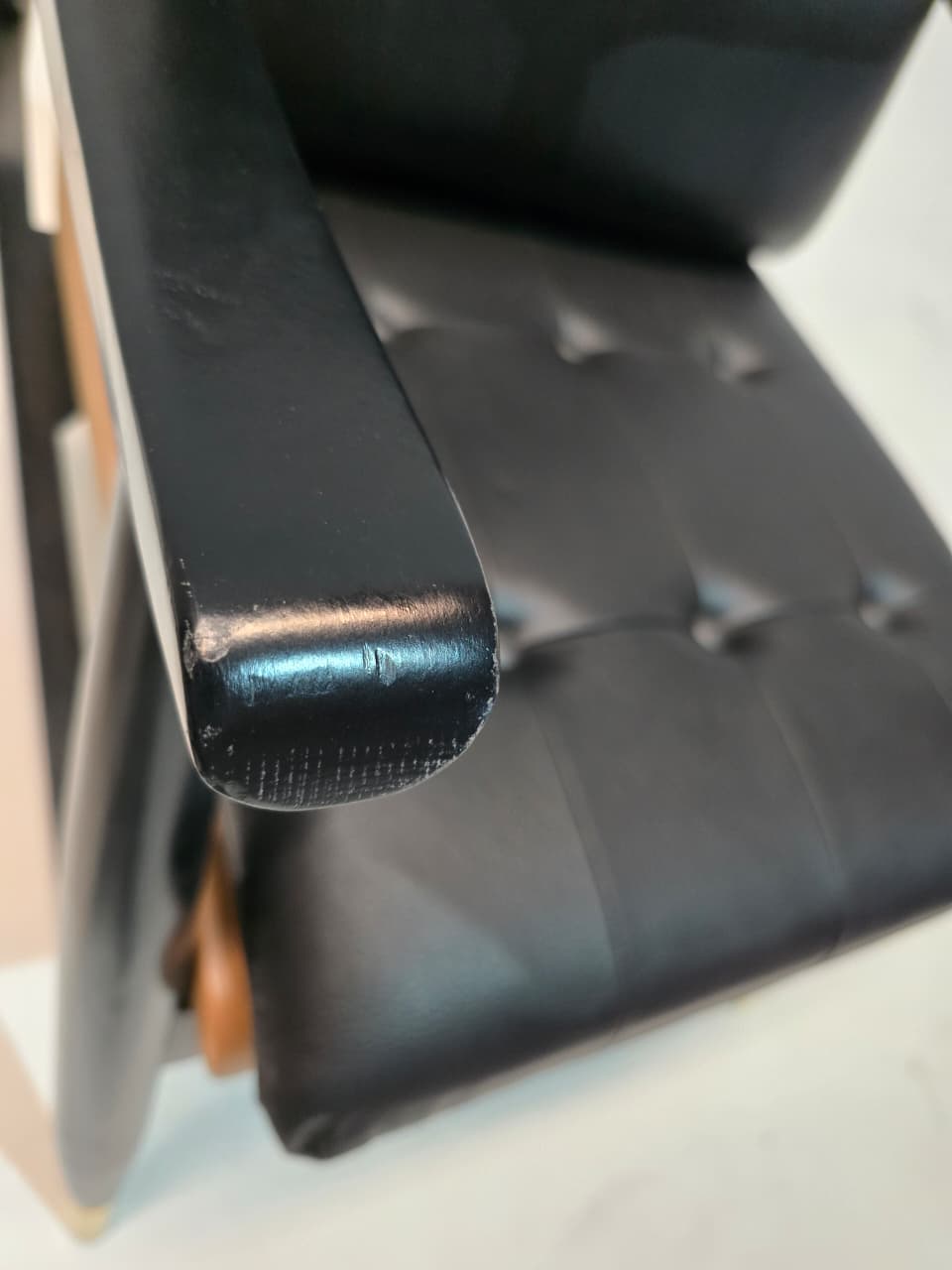 AS IS - Bonna Armchair Bonna-Glory901 - DISPLAY ITEM - ebarza Furniture UAE | Shop Modern Furniture in Abu Dhabi & Dubai - مفروشات ايبازرا في الامارات | تسوق اثاث عصري وديكورات مميزة في دبي وابوظبي