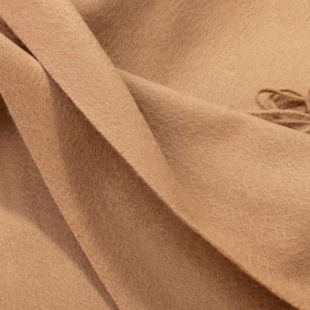 Pre-order 15 Days Delivery Wool Scarf DR-SC004 - Blankets - ebarza Furniture UAE | Shop Modern Furniture in Abu Dhabi & Dubai - مفروشات ايبازرا في الامارات | تسوق اثاث عصري وديكورات مميزة في دبي وابوظبي