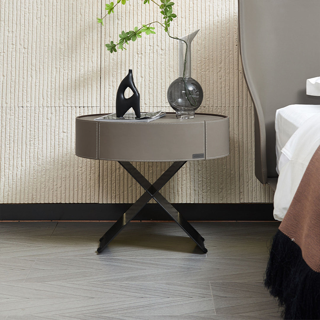 XO Saddle Leather Side Table MLL-T66 - Side Tables - ebarza Furniture UAE | Shop Modern Furniture in Abu Dhabi & Dubai - مفروشات ايبازرا في الامارات | تسوق اثاث عصري وديكورات مميزة في دبي وابوظبي