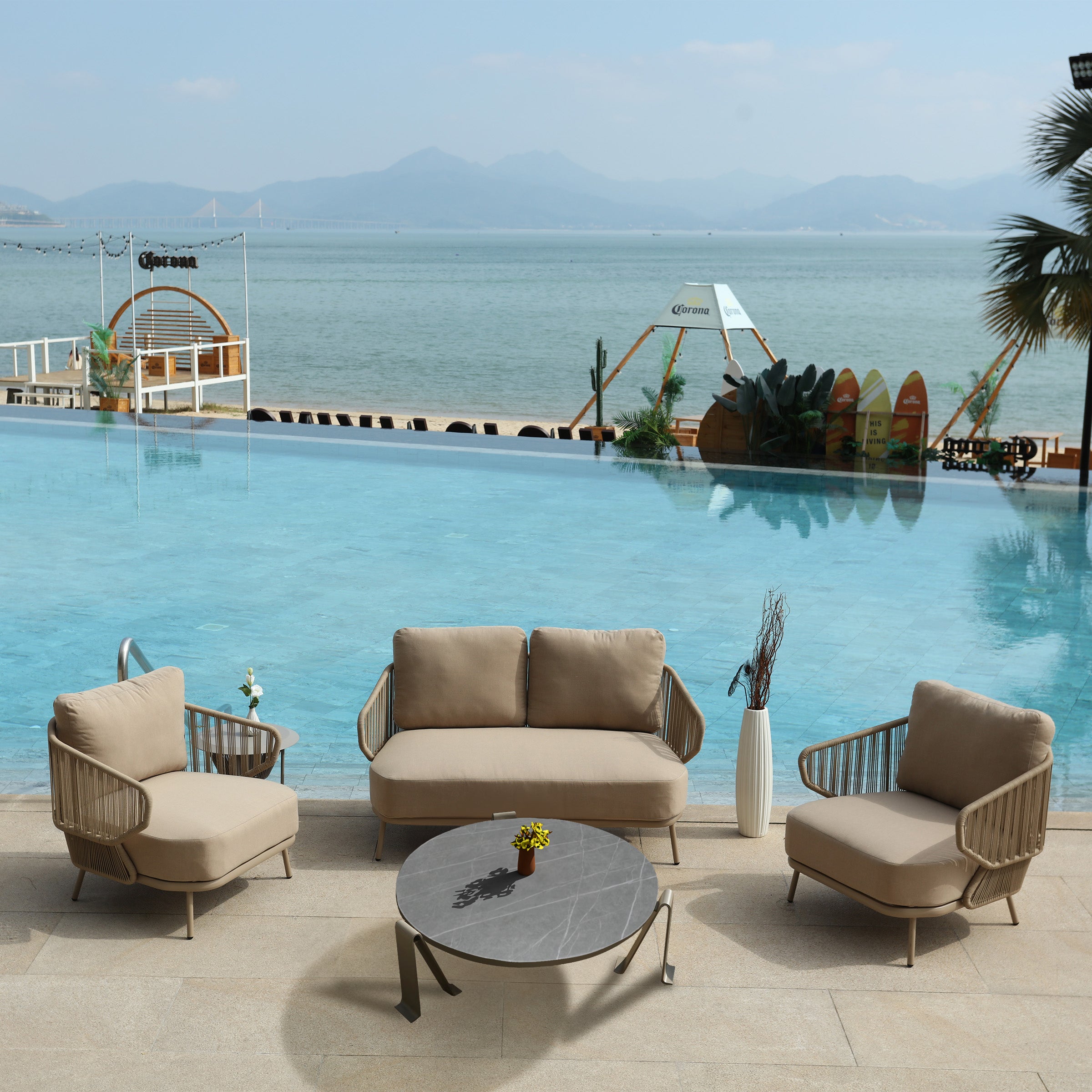 Serie R Outdoor Coffee Table-R102 - Outdoor Tables - ebarza Furniture UAE | Shop Modern Furniture in Abu Dhabi & Dubai - مفروشات ايبازرا في الامارات | تسوق اثاث عصري وديكورات مميزة في دبي وابوظبي