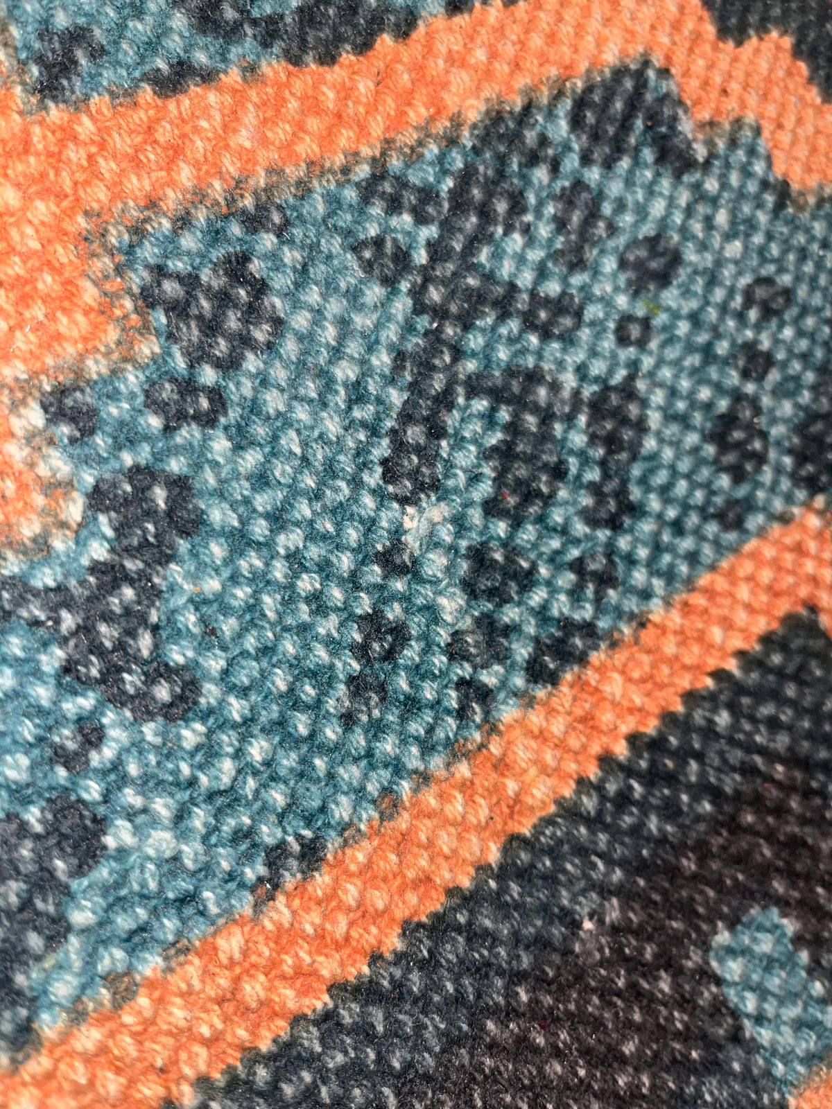Display image of a 90x130 cm handmade Kalgan rug by Javi, showcasing intricate patterns and craftsmanship.