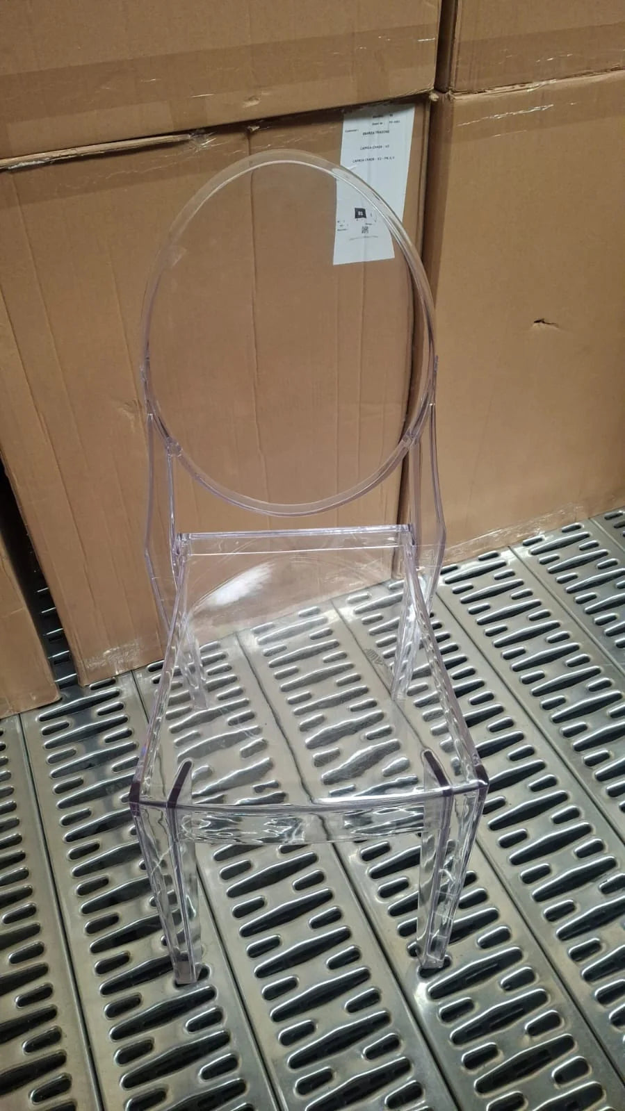 AS IS - Acrylic Kristal Clear Chair Kvt0005-Pc-089 - DISPLAY ITEM - ebarza Furniture UAE | Shop Modern Furniture in Abu Dhabi & Dubai - مفروشات ايبازرا في الامارات | تسوق اثاث عصري وديكورات مميزة في دبي وابوظبي