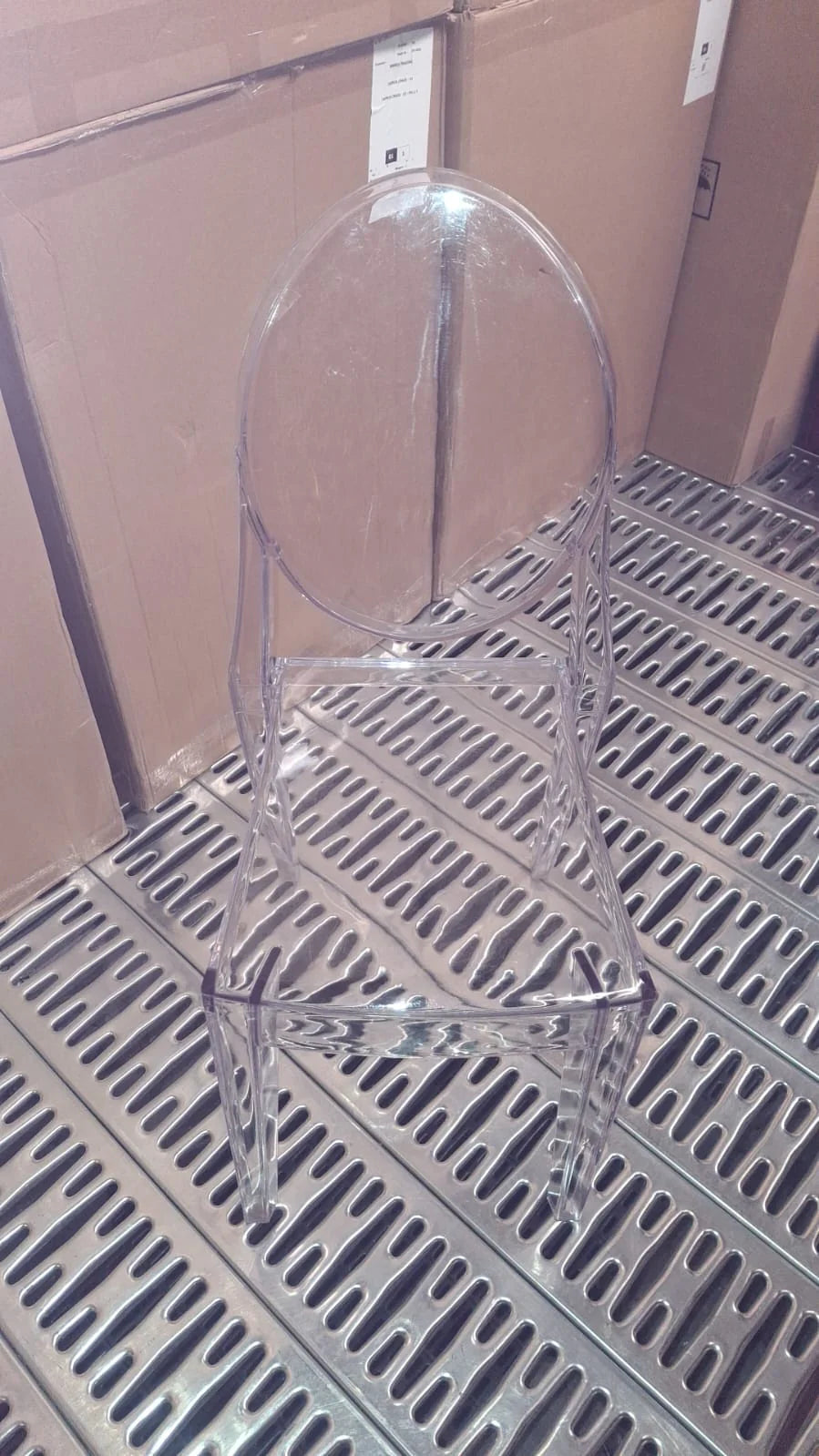 AS IS - Acrylic Kristal Clear Chair Kvt0005-Pc-089 - DISPLAY ITEM - ebarza Furniture UAE | Shop Modern Furniture in Abu Dhabi & Dubai - مفروشات ايبازرا في الامارات | تسوق اثاث عصري وديكورات مميزة في دبي وابوظبي