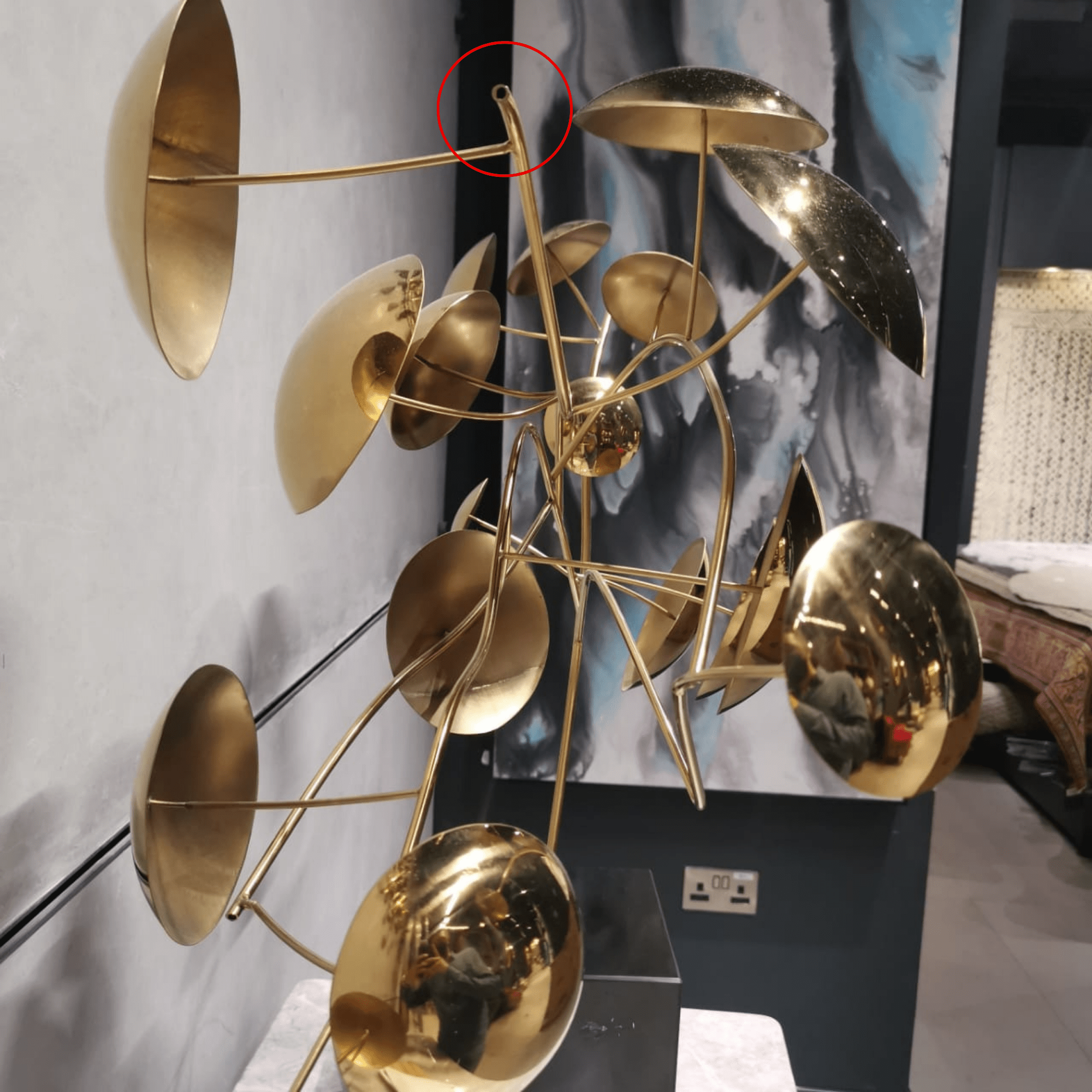 As Is - Handcrafted Stainless Steel Table Artwork B0010035/B00100-G - DISPLAY ITEM - ebarza Furniture UAE | Shop Modern Furniture in Abu Dhabi & Dubai - مفروشات ايبازرا في الامارات | تسوق اثاث عصري وديكورات مميزة في دبي وابوظبي