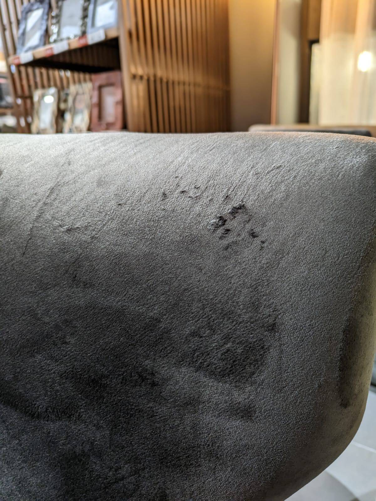 As Is Phantom Yakup Lounge Chair Sofa Yakup008 - DISPLAY ITEM - ebarza Furniture UAE | Shop Modern Furniture in Abu Dhabi & Dubai - مفروشات ايبازرا في الامارات | تسوق اثاث عصري وديكورات مميزة في دبي وابوظبي