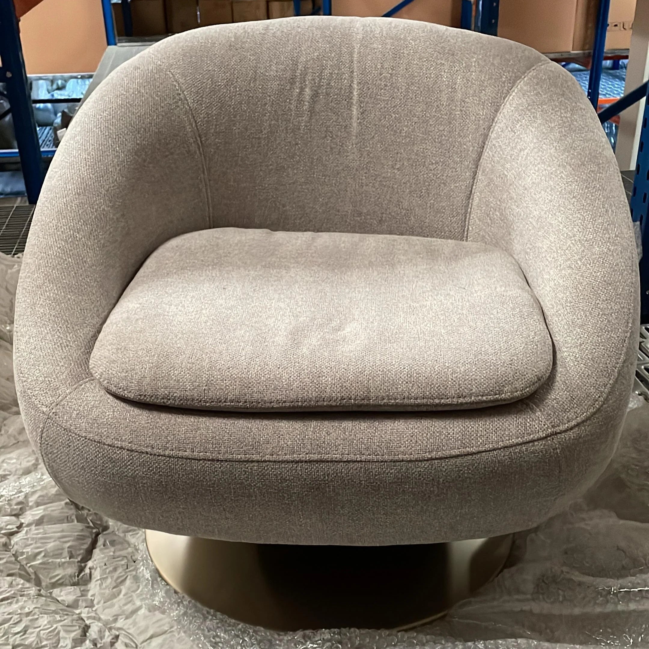 AS IS - Wagon Lounge Chair Orxwgn-Lc - DISPLAY ITEM - ebarza Furniture UAE | Shop Modern Furniture in Abu Dhabi & Dubai - مفروشات ايبازرا في الامارات | تسوق اثاث عصري وديكورات مميزة في دبي وابوظبي
