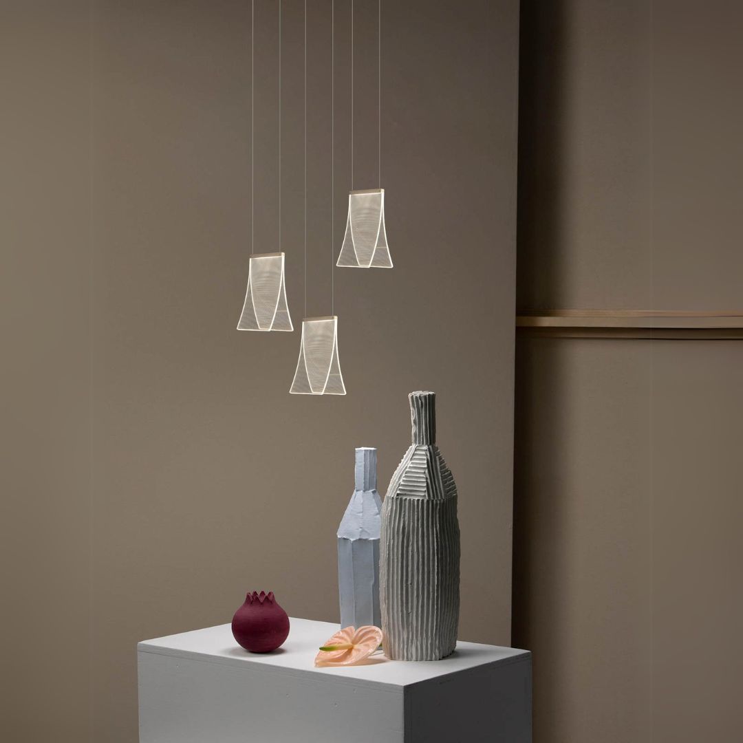 BEACON Aura Clear Pendant Lamp MA05537CA-001, modern glass pendant light with sleek design, ideal for contemporary interior decor.