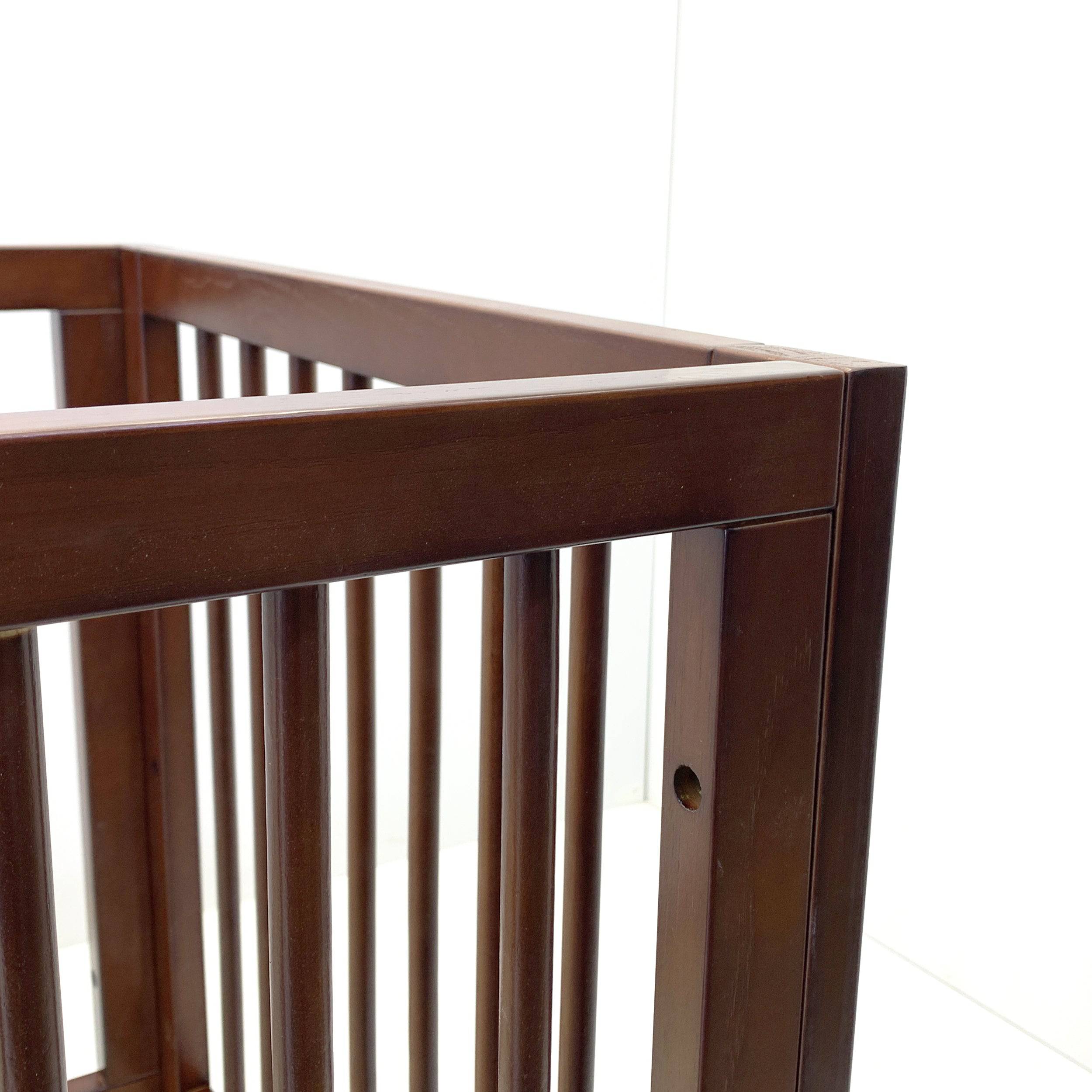 Baby Crib Et-Y005-W -  Cribs | سرير الطفل - ebarza Furniture UAE | Shop Modern Furniture in Abu Dhabi & Dubai - مفروشات ايبازرا في الامارات | تسوق اثاث عصري وديكورات مميزة في دبي وابوظبي