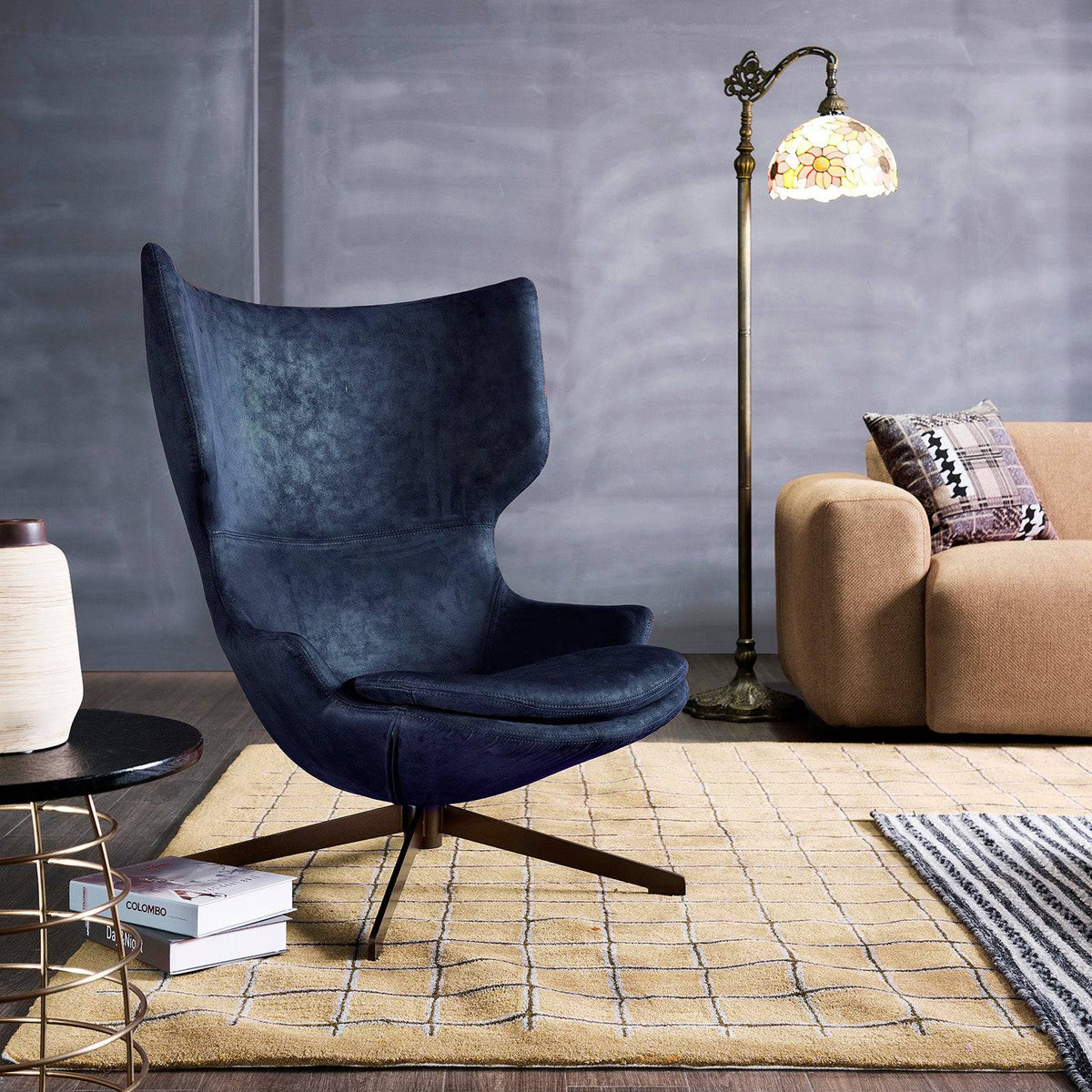 BEACON Biel Lounge Chair LC031M with plush cushions and modern design, perfect for contemporary living spaces.