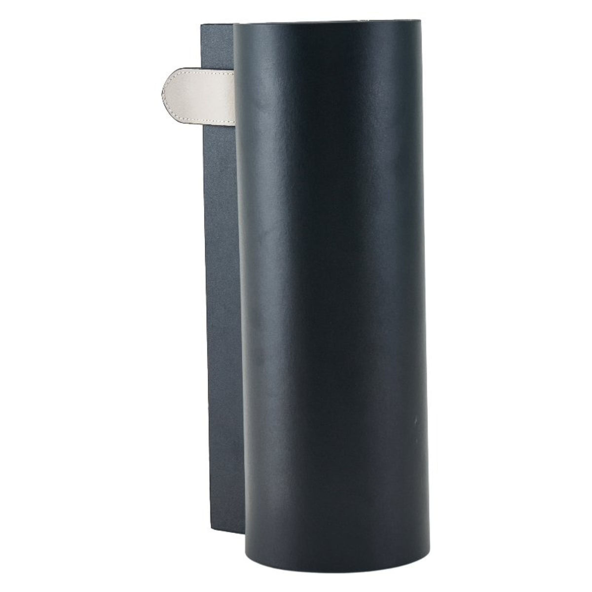 Black flower vase from Beacon, L size, decorative ceramic vase with a sleek design, ideal for floral arrangements.