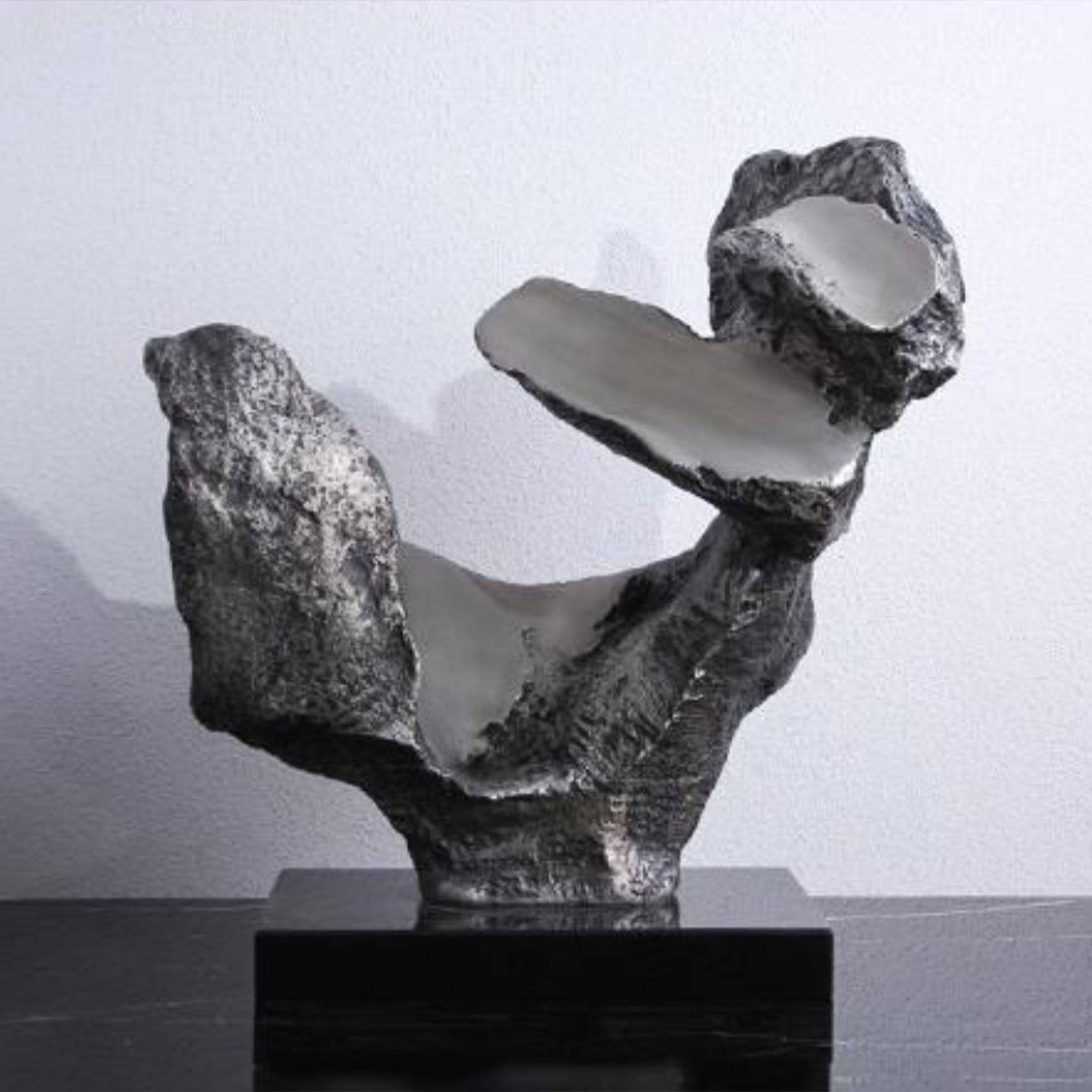 Black-Sliver Resin Decoration Fb-Sz2040A - Home Decor Figurines - ebarza Furniture UAE | Shop Modern Furniture in Abu Dhabi & Dubai - مفروشات ايبازرا في الامارات | تسوق اثاث عصري وديكورات مميزة في دبي وابوظبي