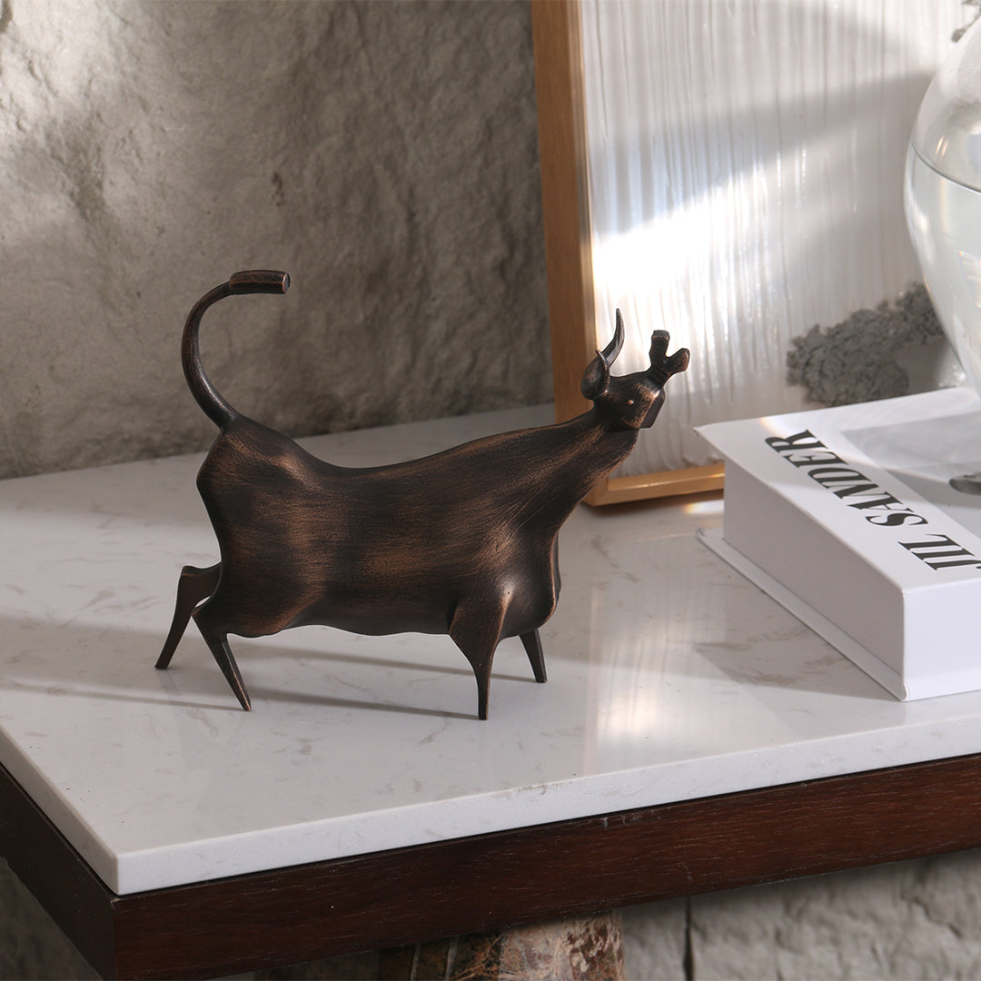 BEACON Bull Sculpture KA3067B home decor figurine, detailed metal bull sculpture for stylish interior decoration