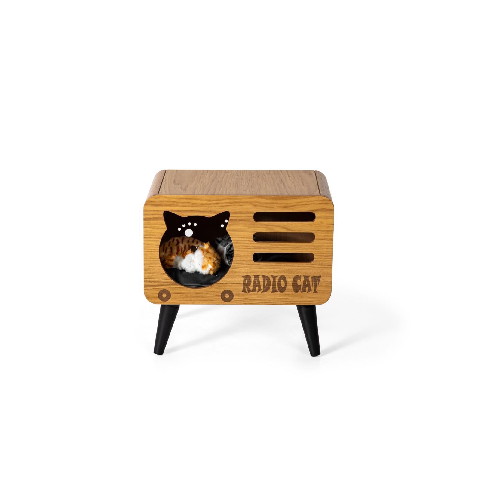 Cat house & Vintage Radio Coffee Table HW-RCS1CT - Side Tables - ebarza Furniture UAE | Shop Modern Furniture in Abu Dhabi & Dubai - مفروشات ايبازرا في الامارات | تسوق اثاث عصري وديكورات مميزة في دبي وابوظبي