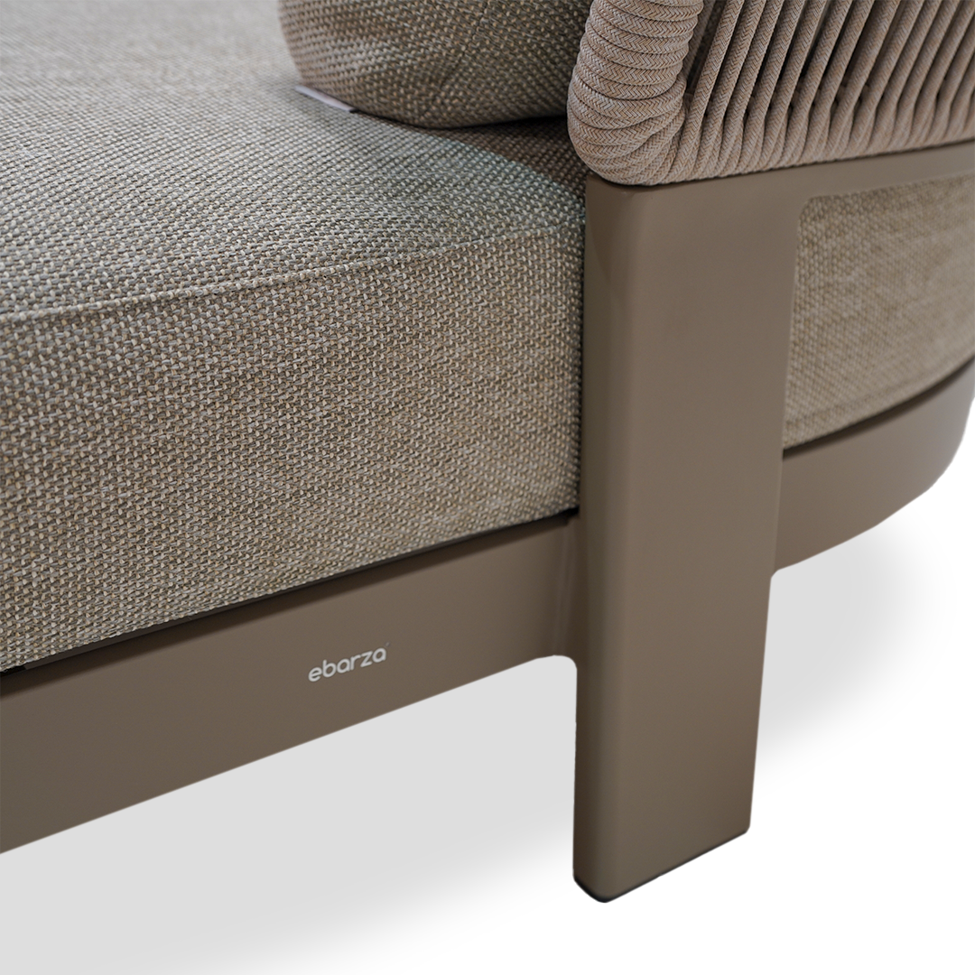 BEACON Cayenne outdoor sofa in 2-seater with right relax module, featuring weather-resistant cushions and modern outdoor design.