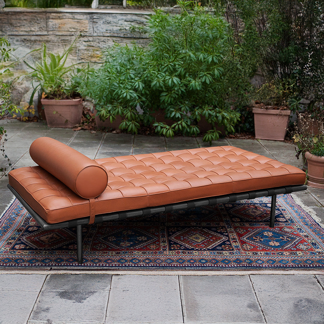 Classic Day Bed BP8055-HL - Caramel - Lounge Chairs - ebarza Furniture UAE | Shop Modern Furniture in Abu Dhabi & Dubai - مفروشات ايبازرا في الامارات | تسوق اثاث عصري وديكورات مميزة في دبي وابوظبي