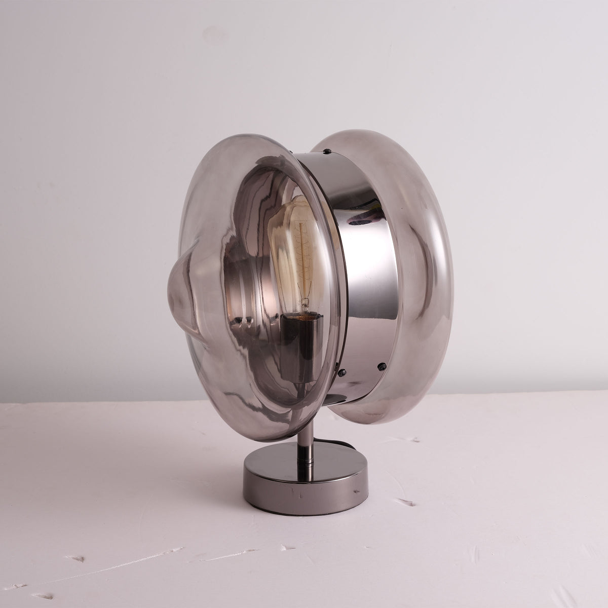 BEACON Cosmos Orb table lamp CY-TD-1049, modern desk lamp with spherical design, ideal for home or office lighting.