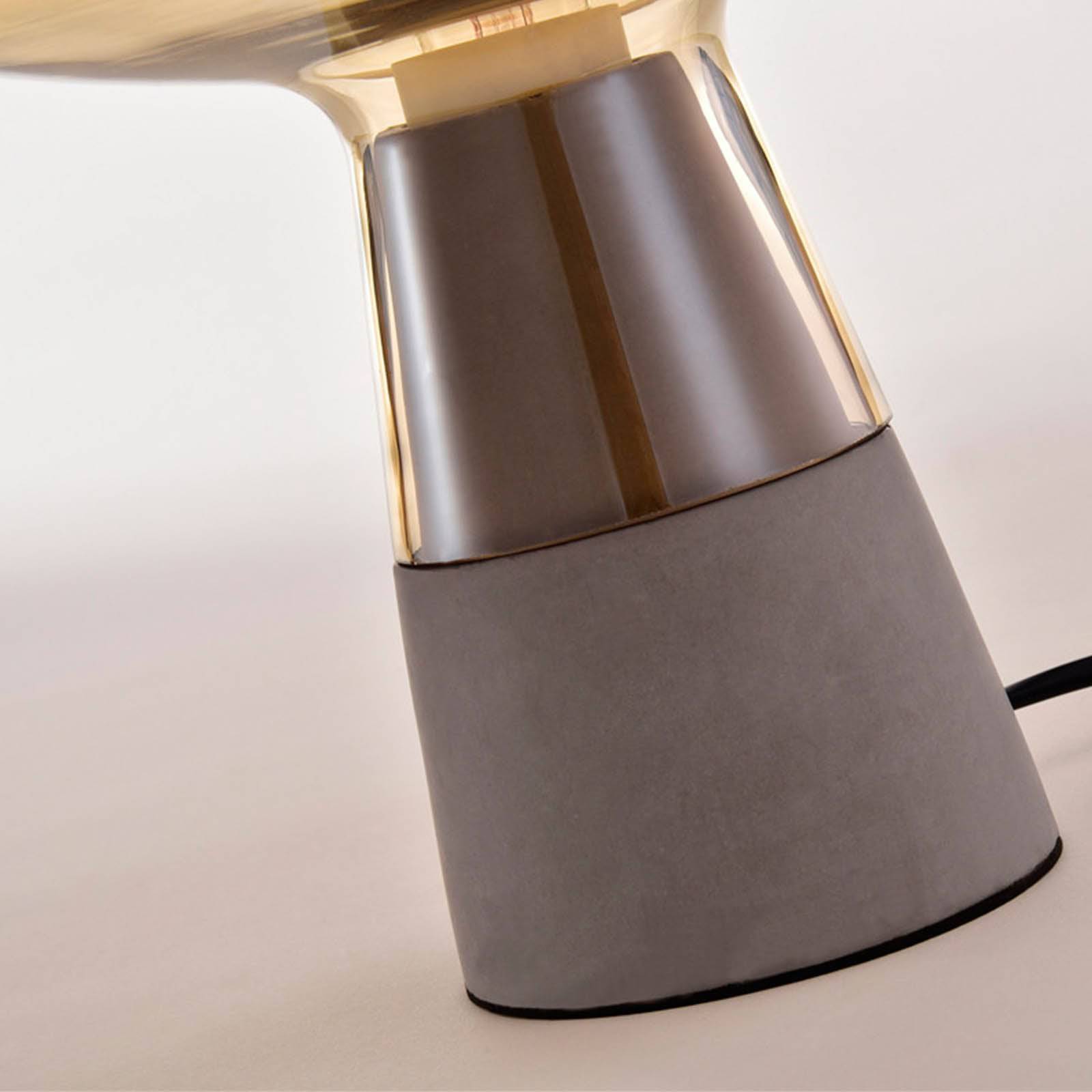Cup Table Lamp Cy-New-080-A -  Desk\table Lamps | مصباح طاولة الكأس - ebarza Furniture UAE | Shop Modern Furniture in Abu Dhabi & Dubai - مفروشات ايبازرا في الامارات | تسوق اثاث عصري وديكورات مميزة في دبي وابوظبي