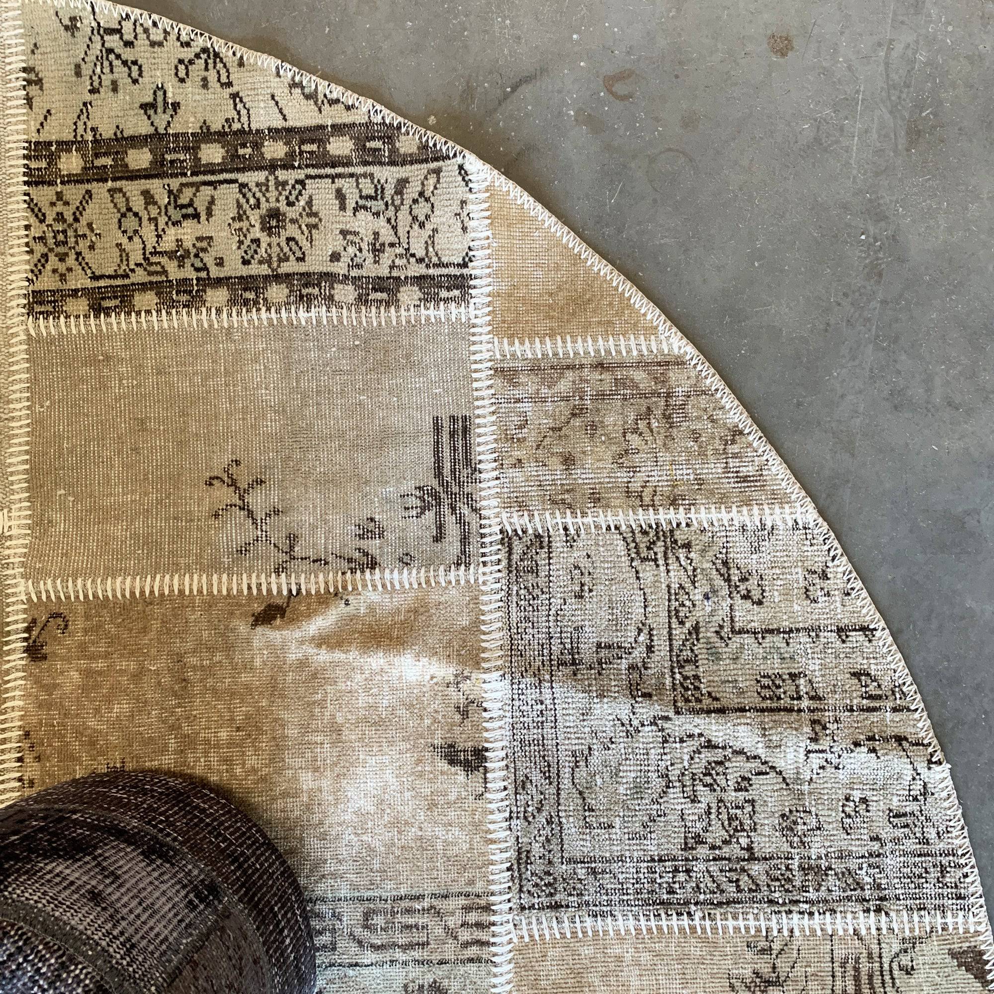 D 250Cm Hali X-Bursa Handmade Over Dyed Round Rug Pw080 - Rugs - ebarza Furniture UAE | Shop Modern Furniture in Abu Dhabi & Dubai - مفروشات ايبازرا في الامارات | تسوق اثاث عصري وديكورات مميزة في دبي وابوظبي