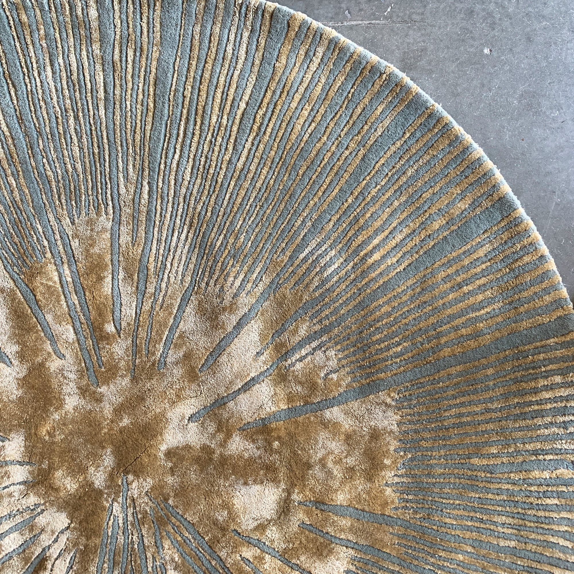 D150 Cm Handmade Wool Rug Jh-20735 Round - Rugs - ebarza Furniture UAE | Shop Modern Furniture in Abu Dhabi & Dubai - مفروشات ايبازرا في الامارات | تسوق اثاث عصري وديكورات مميزة في دبي وابوظبي