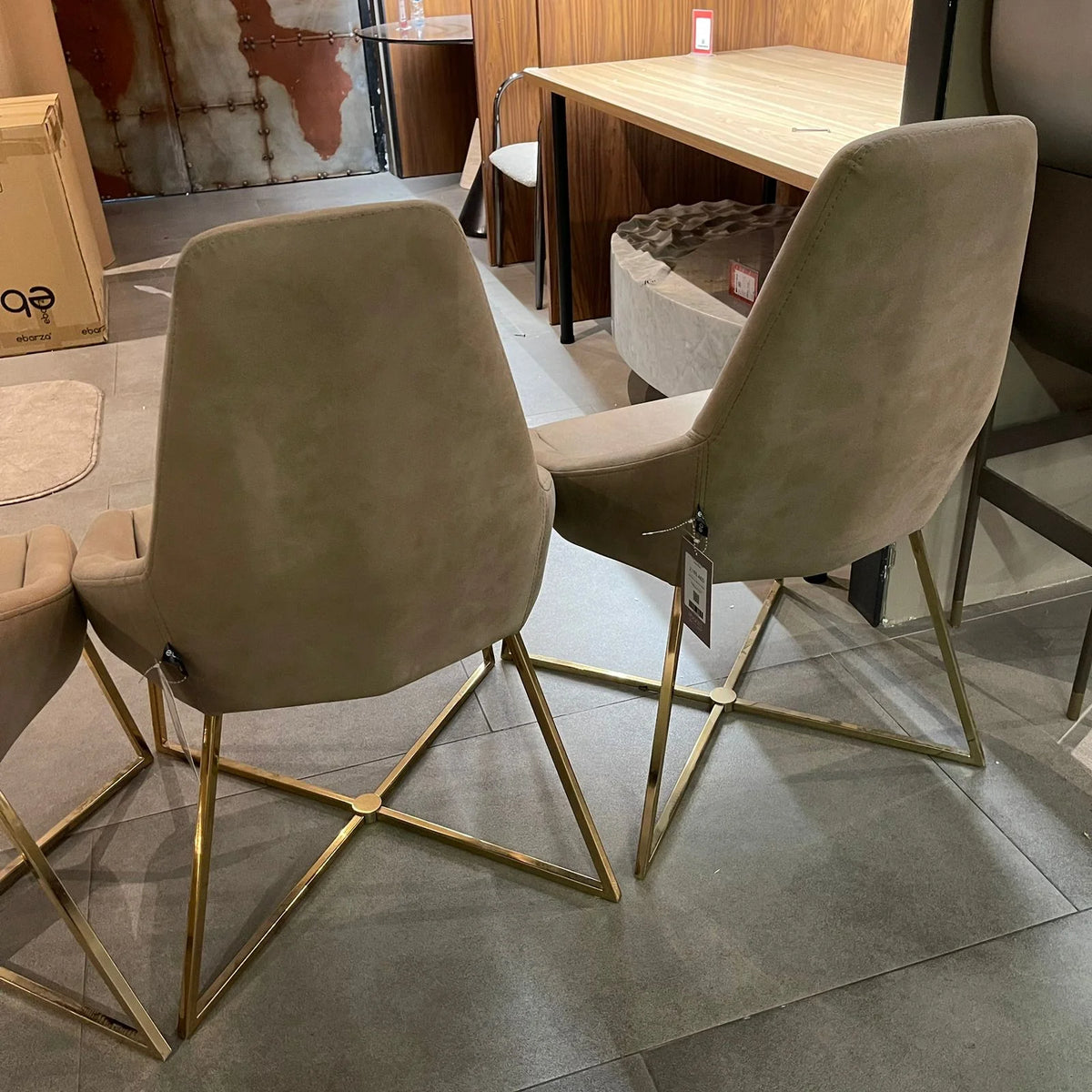 Display Item - Aura dining Chair Aura-Chair - YAS - DISPLAY ITEM - ebarza Furniture UAE | Shop Modern Furniture in Abu Dhabi & Dubai - مفروشات ايبازرا في الامارات | تسوق اثاث عصري وديكورات مميزة في دبي وابوظبي