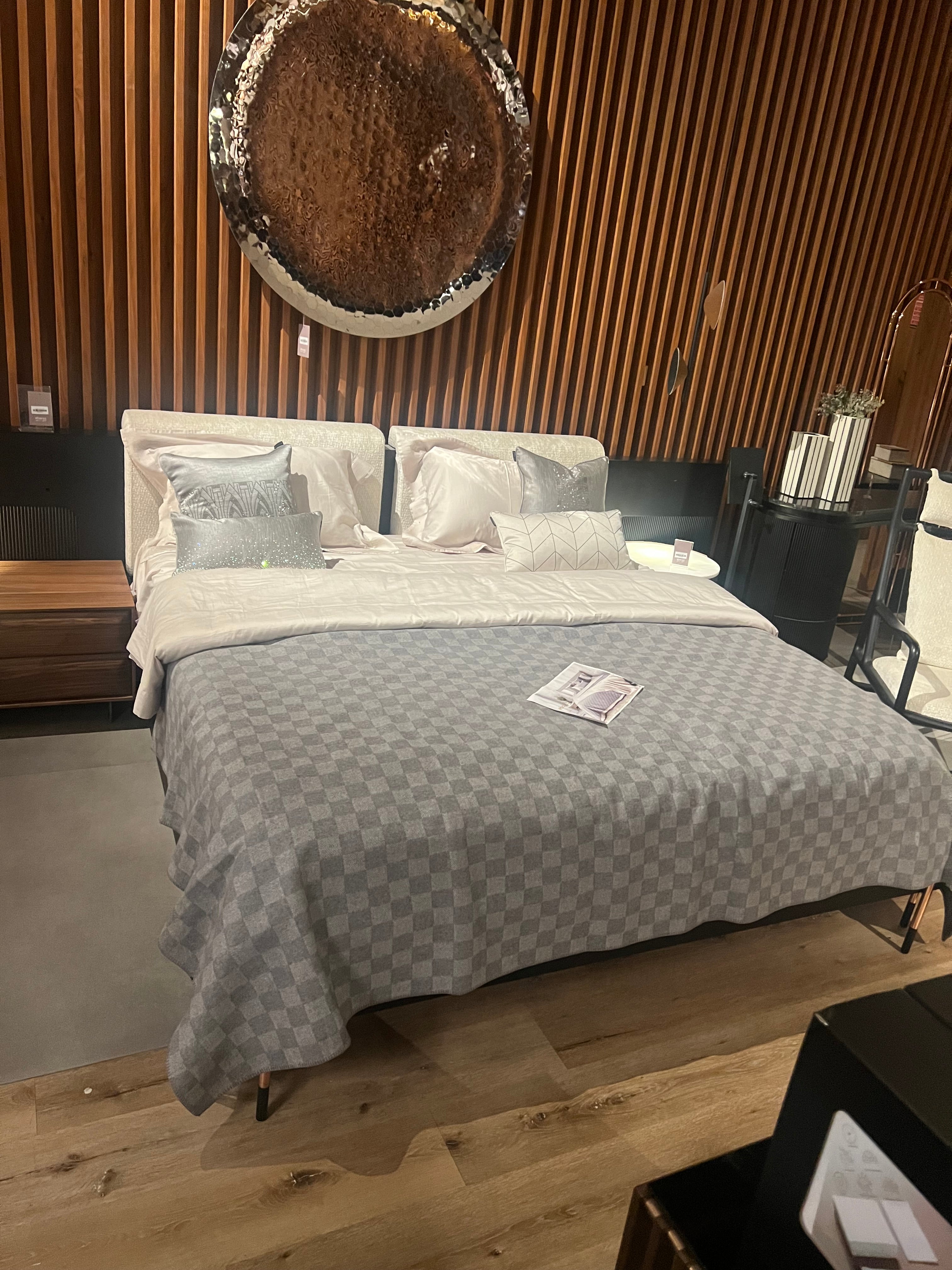 Display Item - Dali King Size Bedstead Dali-Bed Nakheel - DISPLAY ITEM - ebarza Furniture UAE | Shop Modern Furniture in Abu Dhabi & Dubai - مفروشات ايبازرا في الامارات | تسوق اثاث عصري وديكورات مميزة في دبي وابوظبي