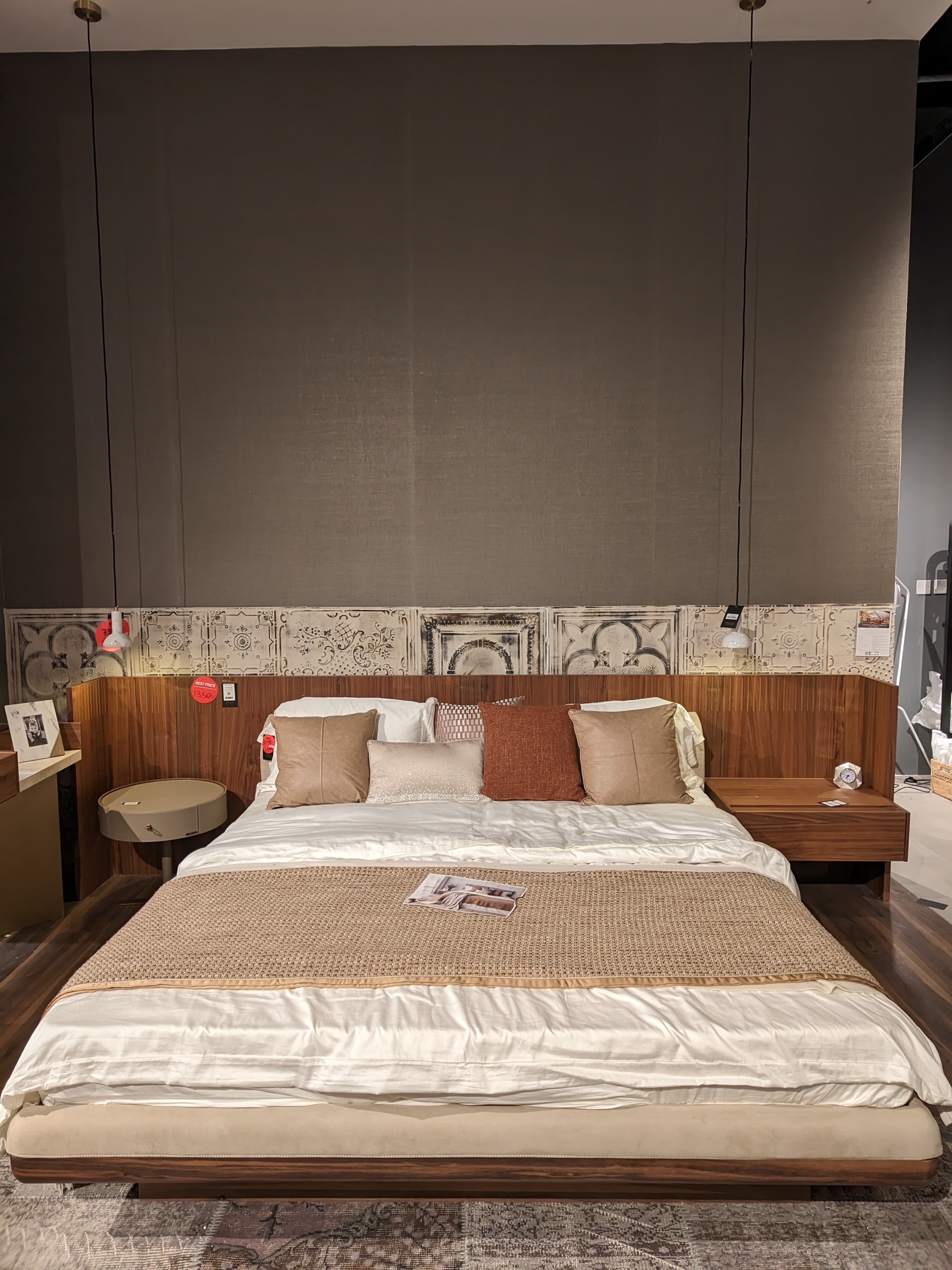 Display Item - Edessa Bedstead With 1X Nightstand Edsa-Bed-YAS - DISPLAY ITEM - ebarza Furniture UAE | Shop Modern Furniture in Abu Dhabi & Dubai - مفروشات ايبازرا في الامارات | تسوق اثاث عصري وديكورات مميزة في دبي وابوظبي