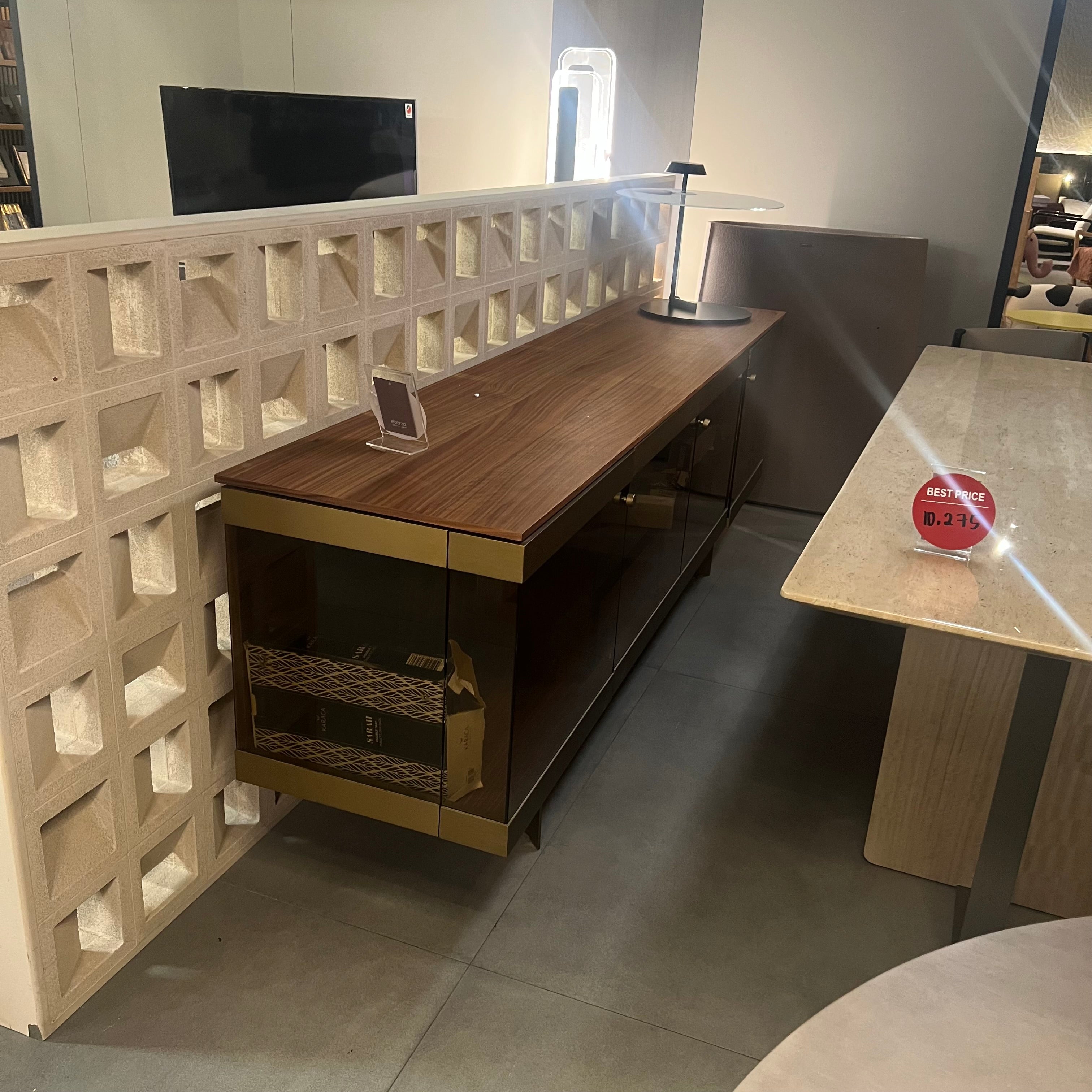Display Item - Edessa Sideboard With Glass Edsa-Console Nakheel - DISPLAY ITEM - ebarza Furniture UAE | Shop Modern Furniture in Abu Dhabi & Dubai - مفروشات ايبازرا في الامارات | تسوق اثاث عصري وديكورات مميزة في دبي وابوظبي