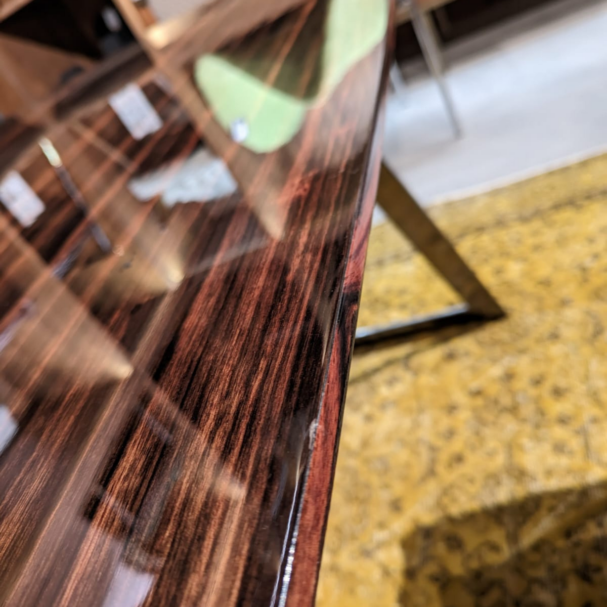 Display Item - Elegant Dining Table Ele-TableYAS - DISPLAY ITEM - ebarza Furniture UAE | Shop Modern Furniture in Abu Dhabi & Dubai - مفروشات ايبازرا في الامارات | تسوق اثاث عصري وديكورات مميزة في دبي وابوظبي