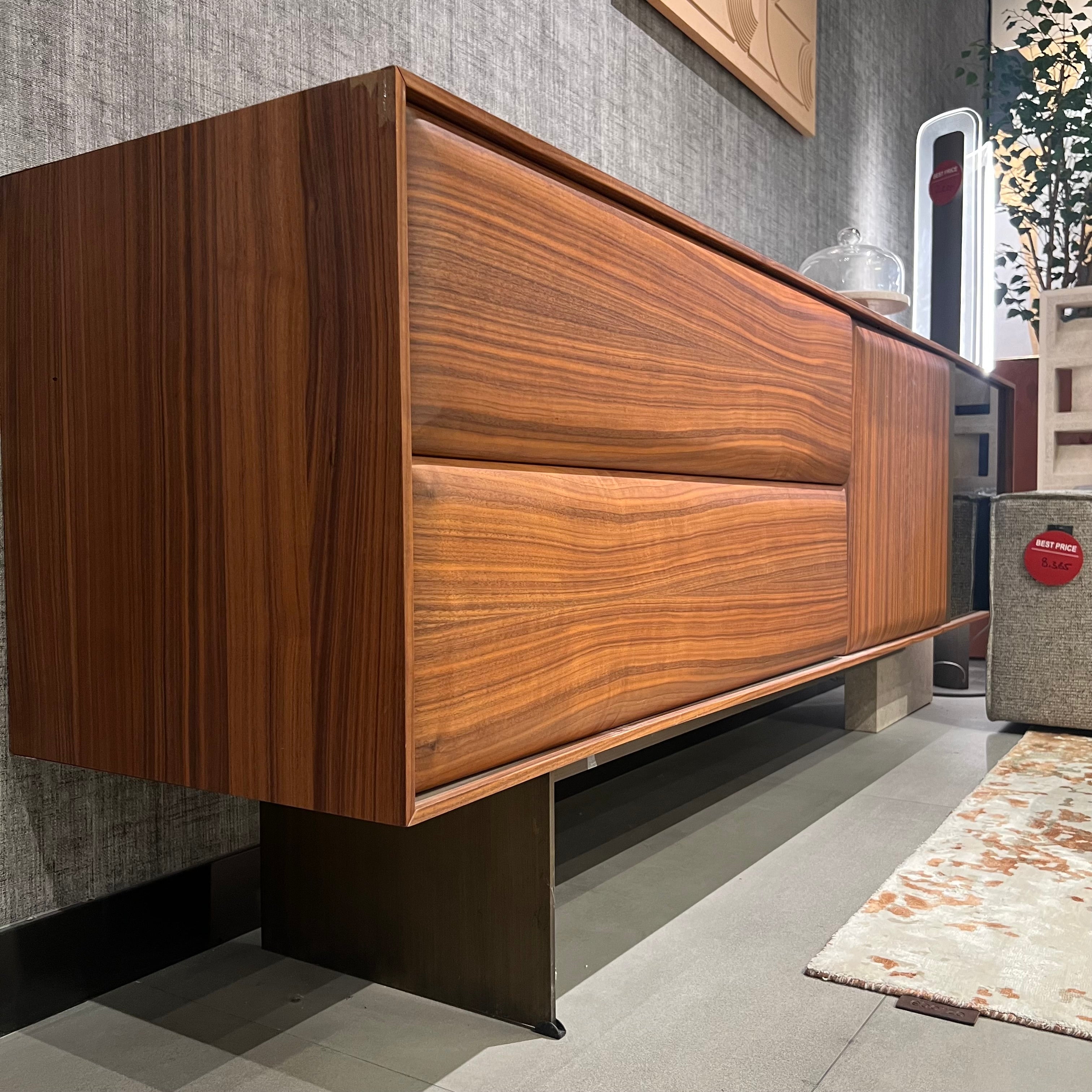 Display Item - Era Sideboard With Marble Era-Console-Nakheel - DISPLAY ITEM - ebarza Furniture UAE | Shop Modern Furniture in Abu Dhabi & Dubai - مفروشات ايبازرا في الامارات | تسوق اثاث عصري وديكورات مميزة في دبي وابوظبي