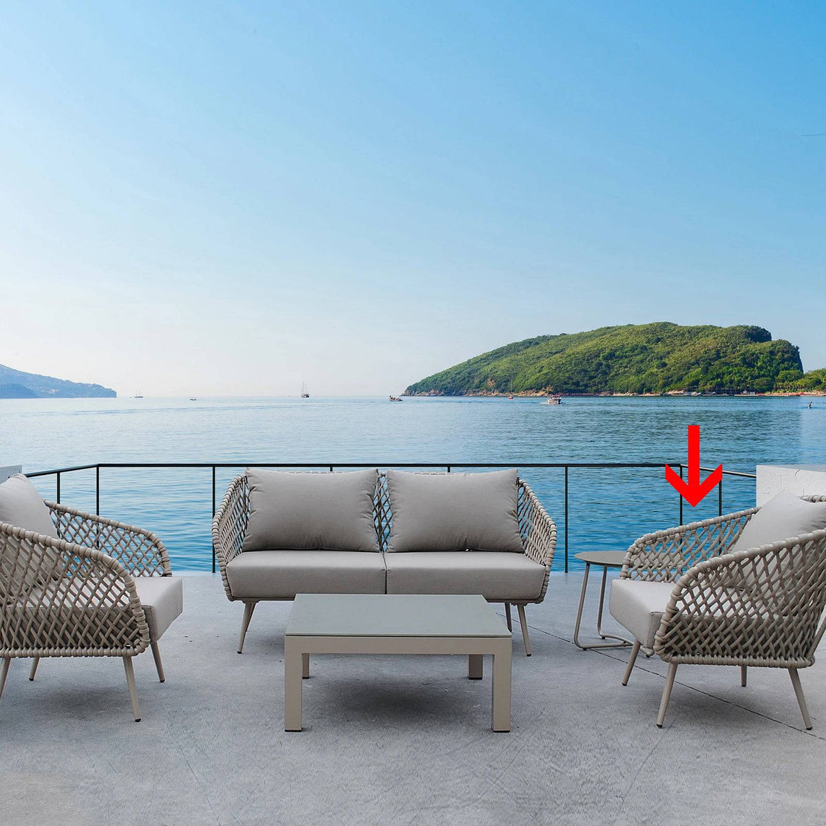 Display of the BEACON Evolve outdoor armchair with armrests and modern design, showcasing the product's stylish outdoor seating.