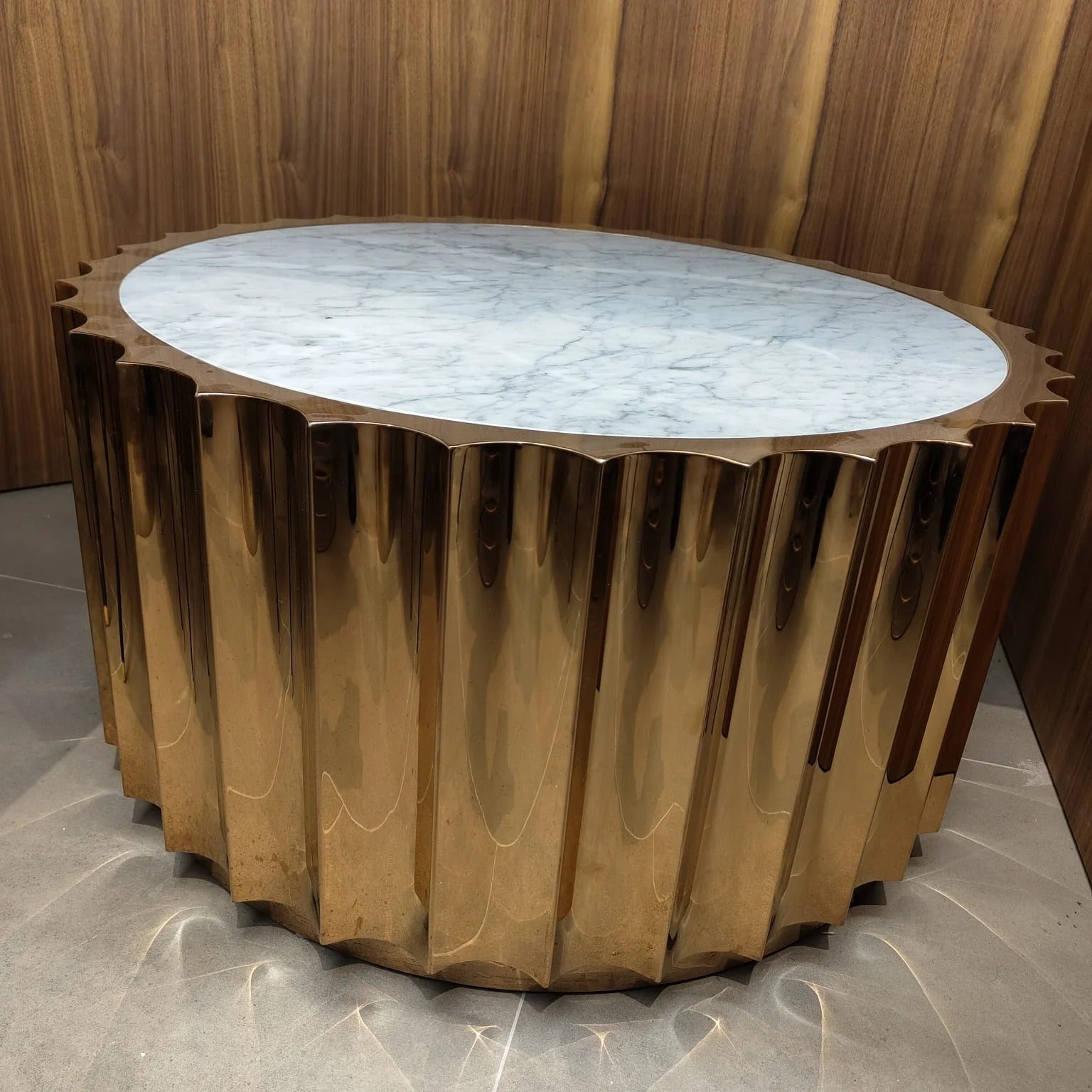 Display Item - Forlì Center Natural Marble Table Tg-01-RgYAS - DISPLAY ITEM - ebarza Furniture UAE | Shop Modern Furniture in Abu Dhabi & Dubai - مفروشات ايبازرا في الامارات | تسوق اثاث عصري وديكورات مميزة في دبي وابوظبي