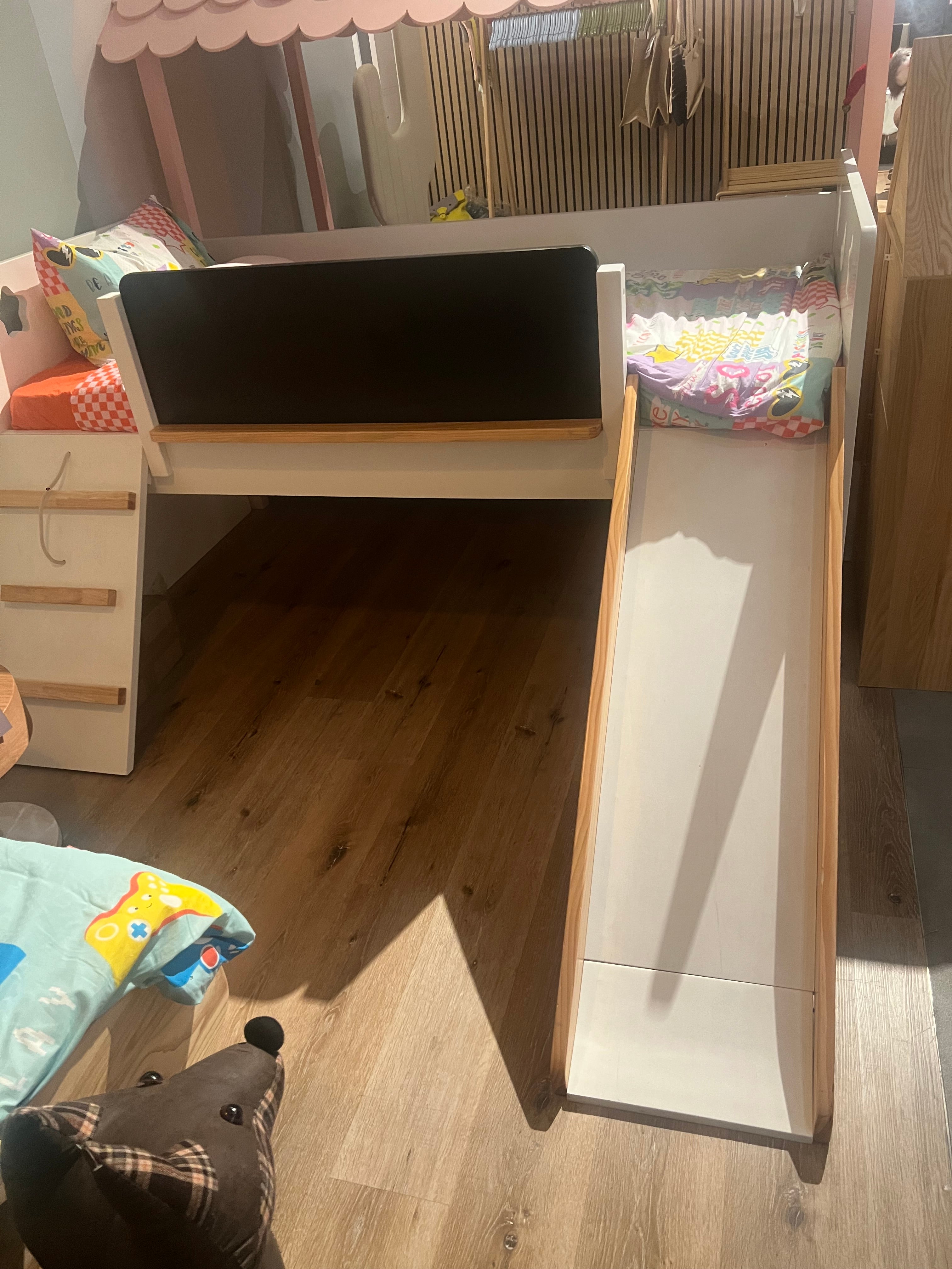 Display Item - Fun Kids Bed HK-C004 Nakheel - DISPLAY ITEM - ebarza Furniture UAE | Shop Modern Furniture in Abu Dhabi & Dubai - مفروشات ايبازرا في الامارات | تسوق اثاث عصري وديكورات مميزة في دبي وابوظبي